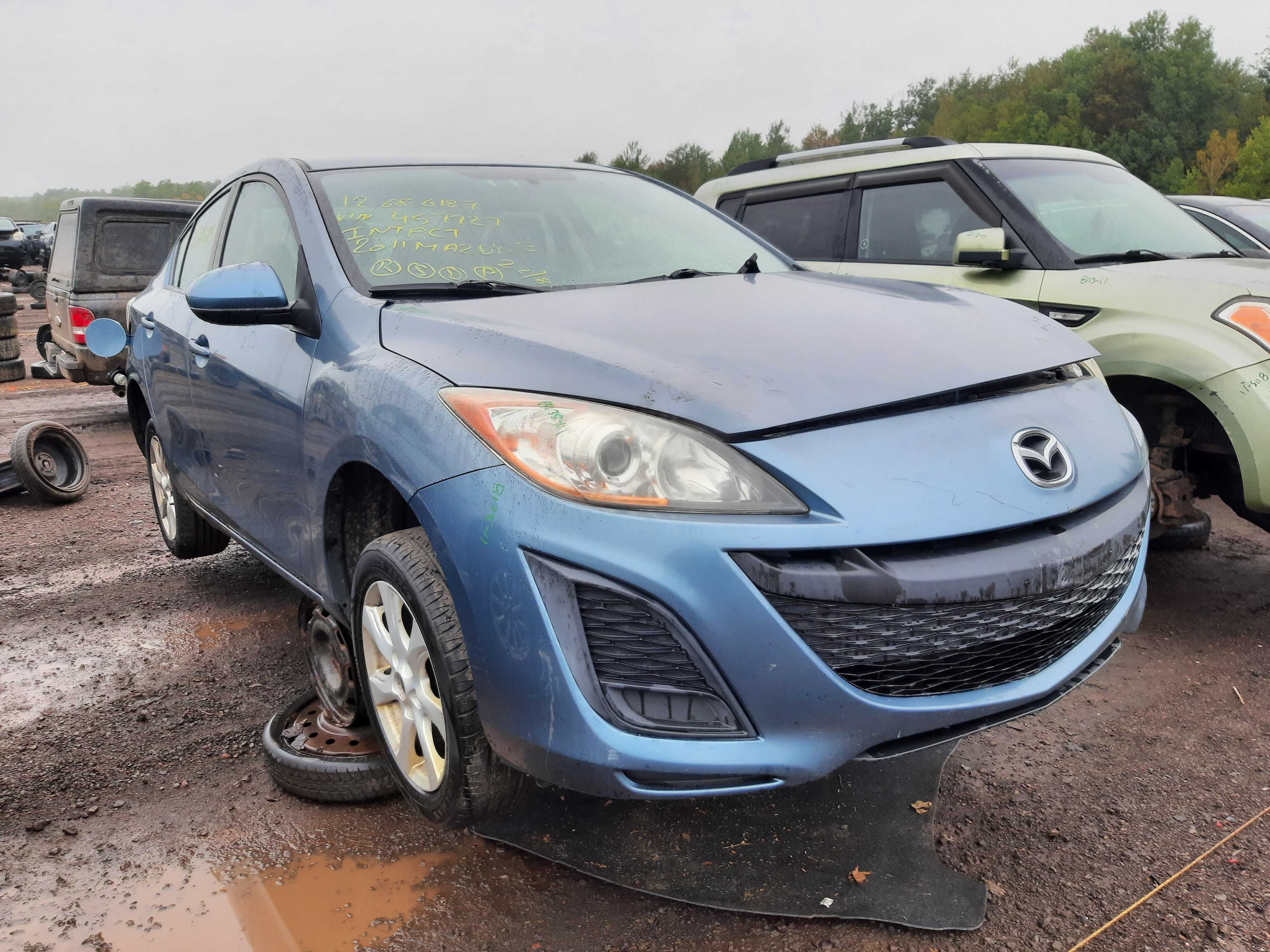 MAZDA MAZDA3 2011