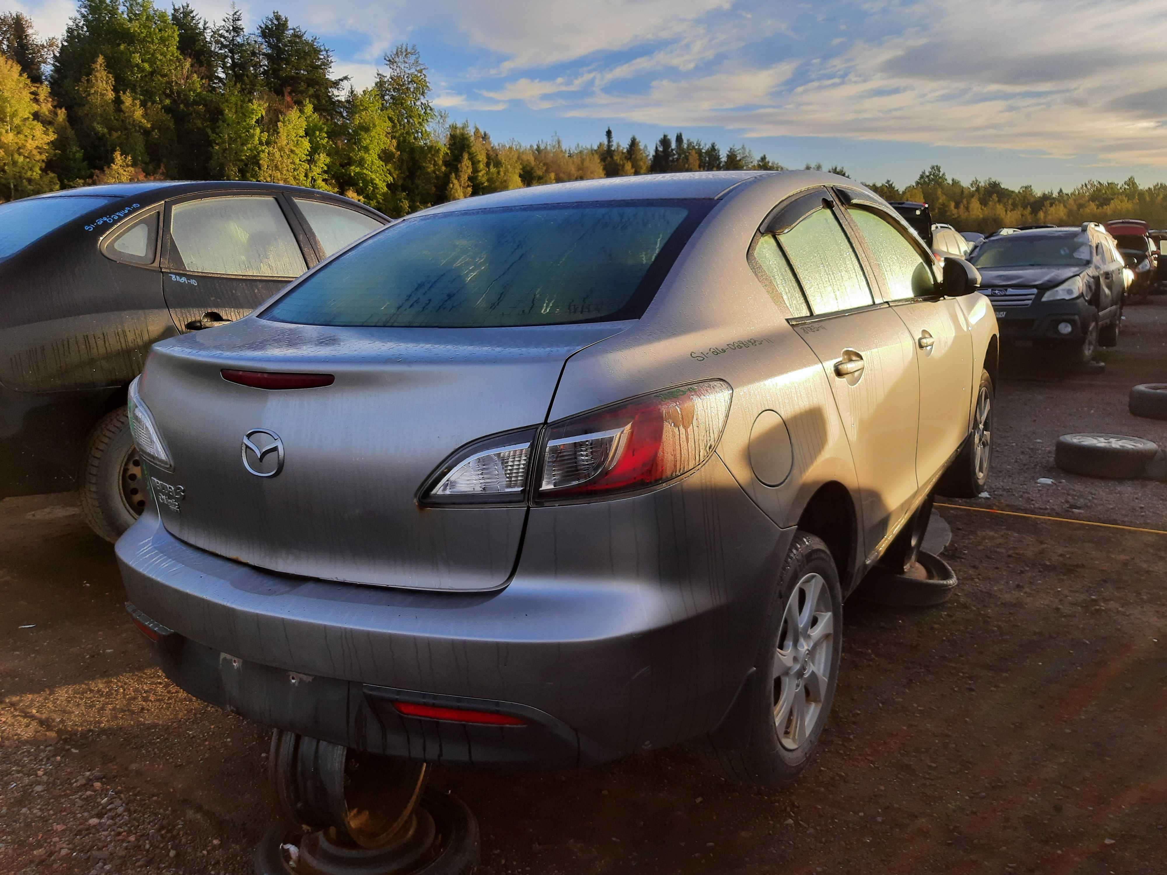 MAZDA MAZDA3 2011