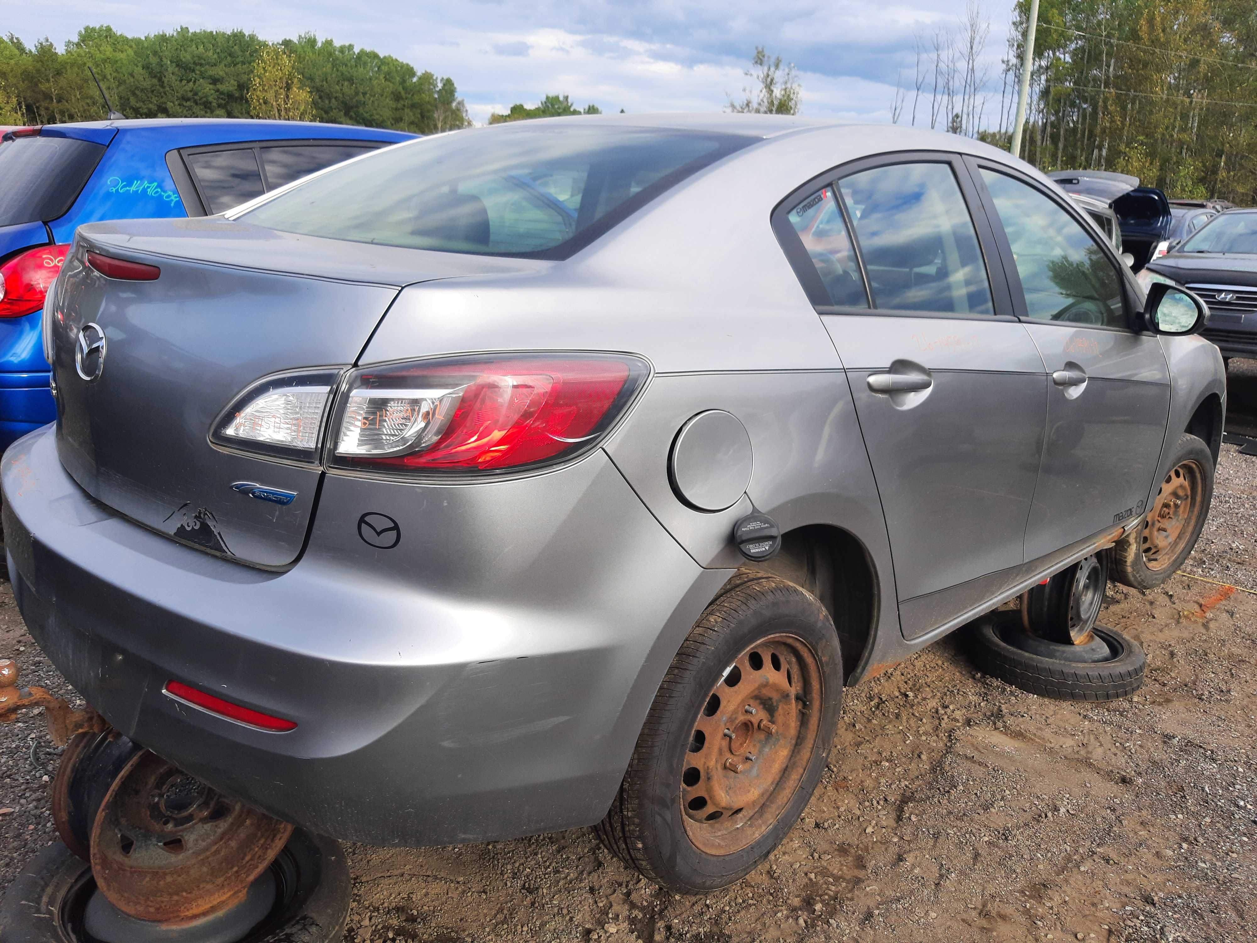 MAZDA MAZDA3 2012