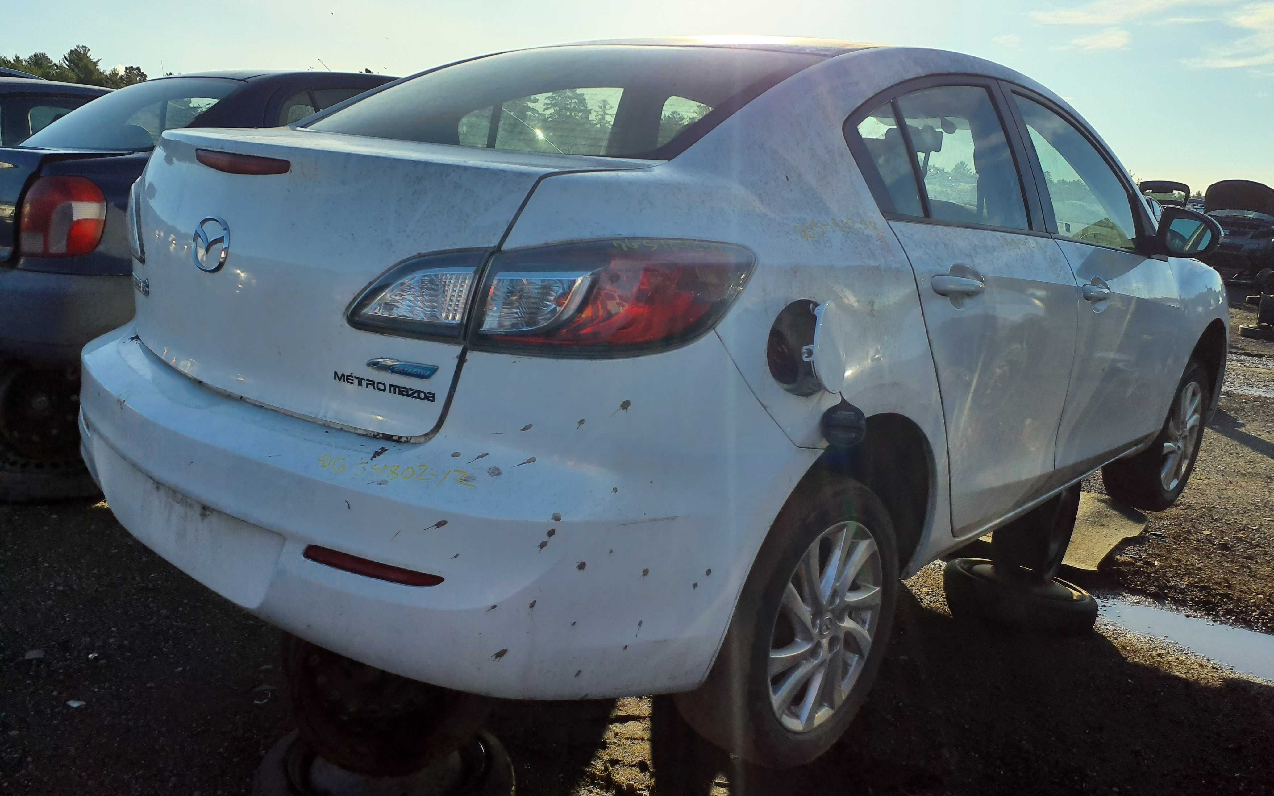 MAZDA MAZDA3 2012