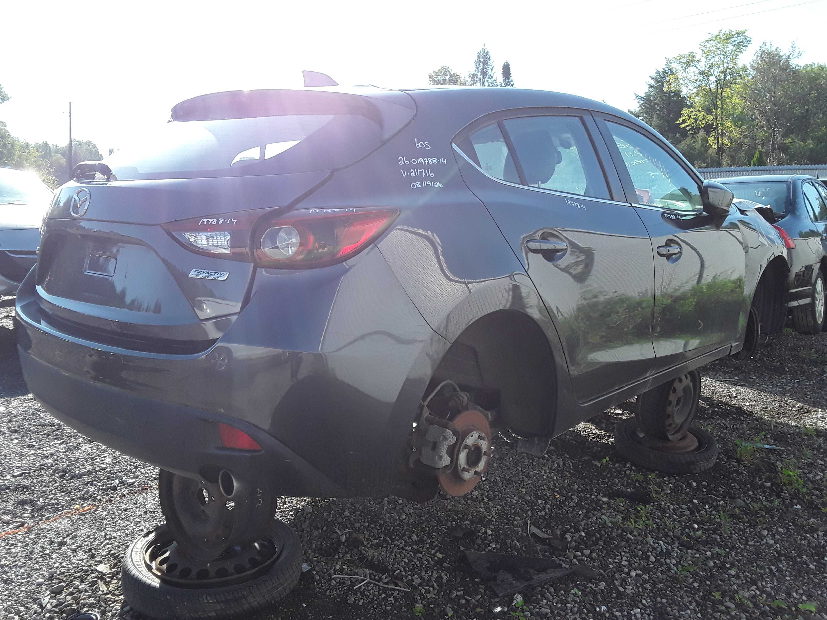 MAZDA MAZDA3 2014