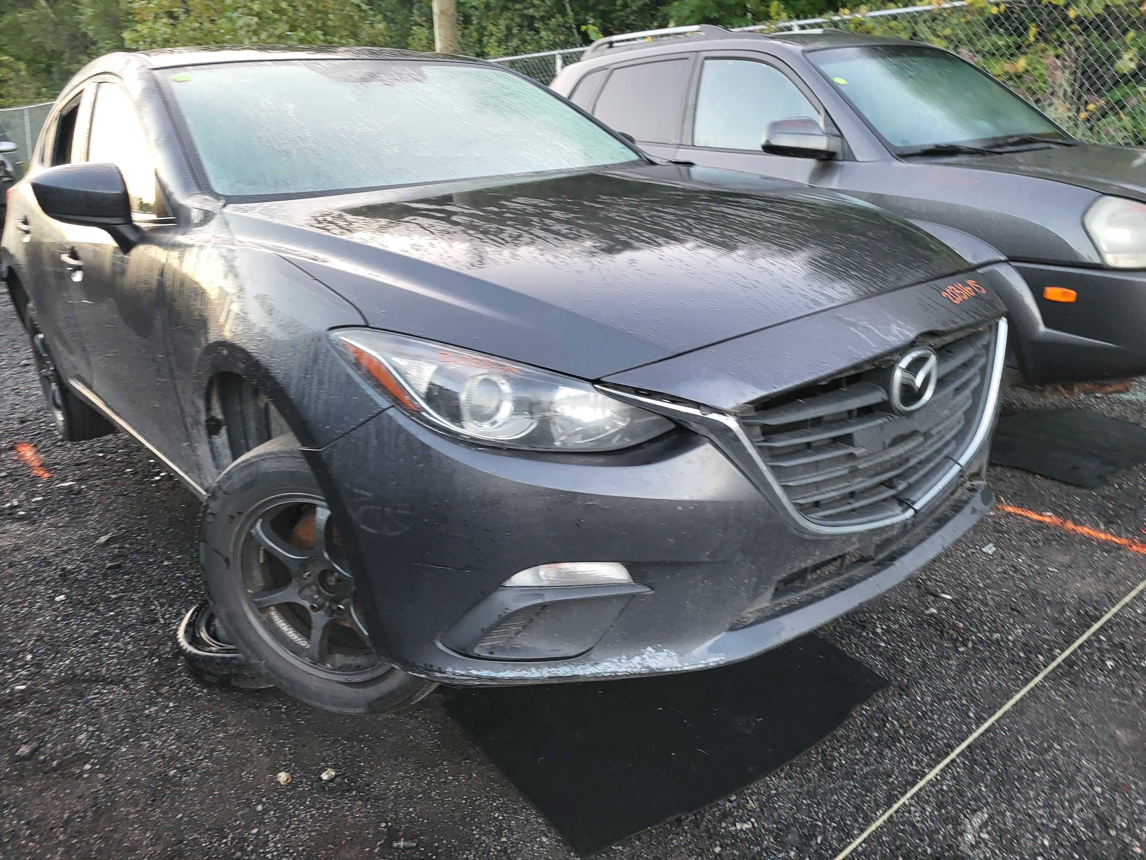 MAZDA MAZDA3 2015