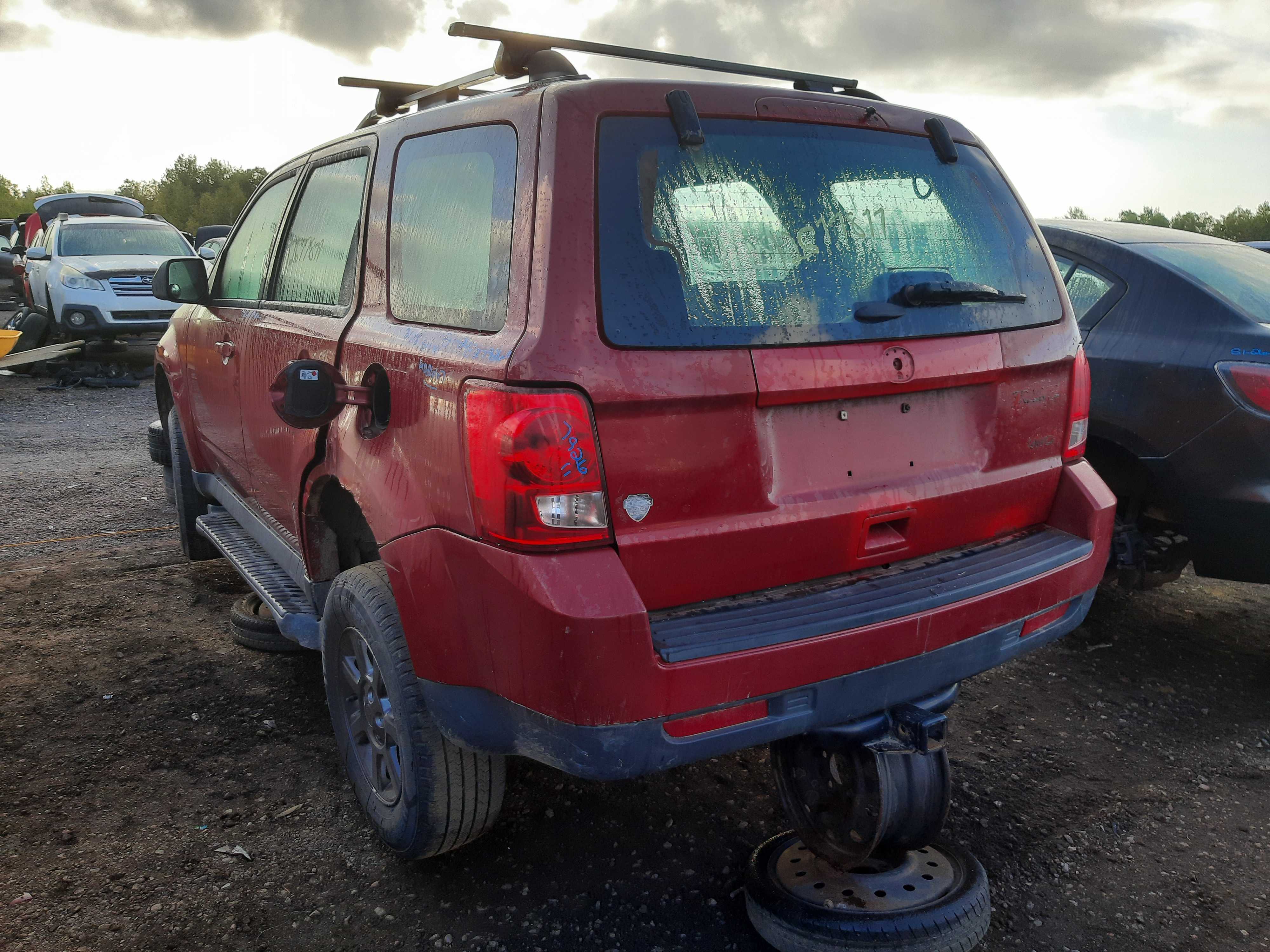 MAZDA TRIBUTE 2011