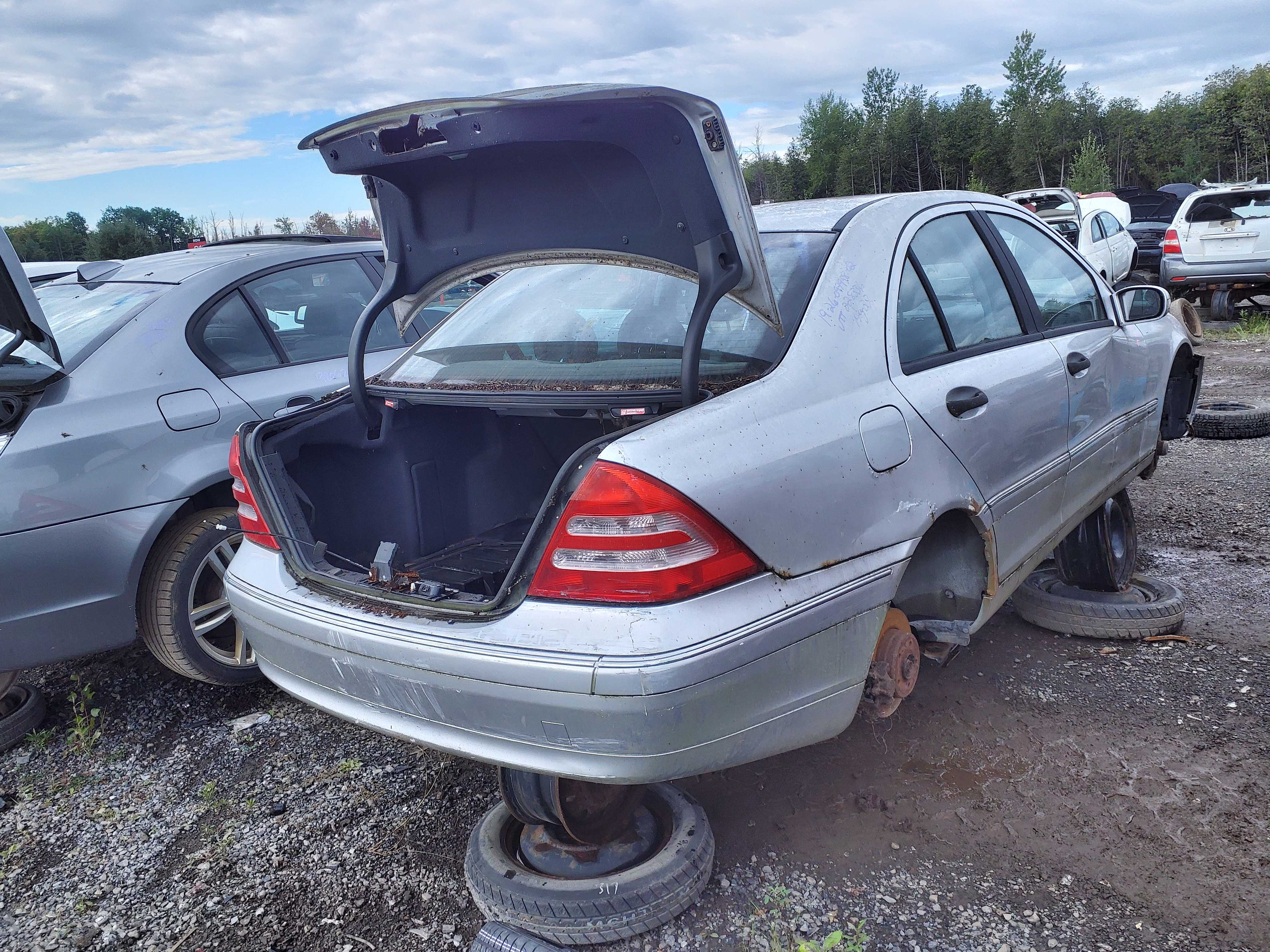 MERCEDES-BENZ C-CLASS 2002