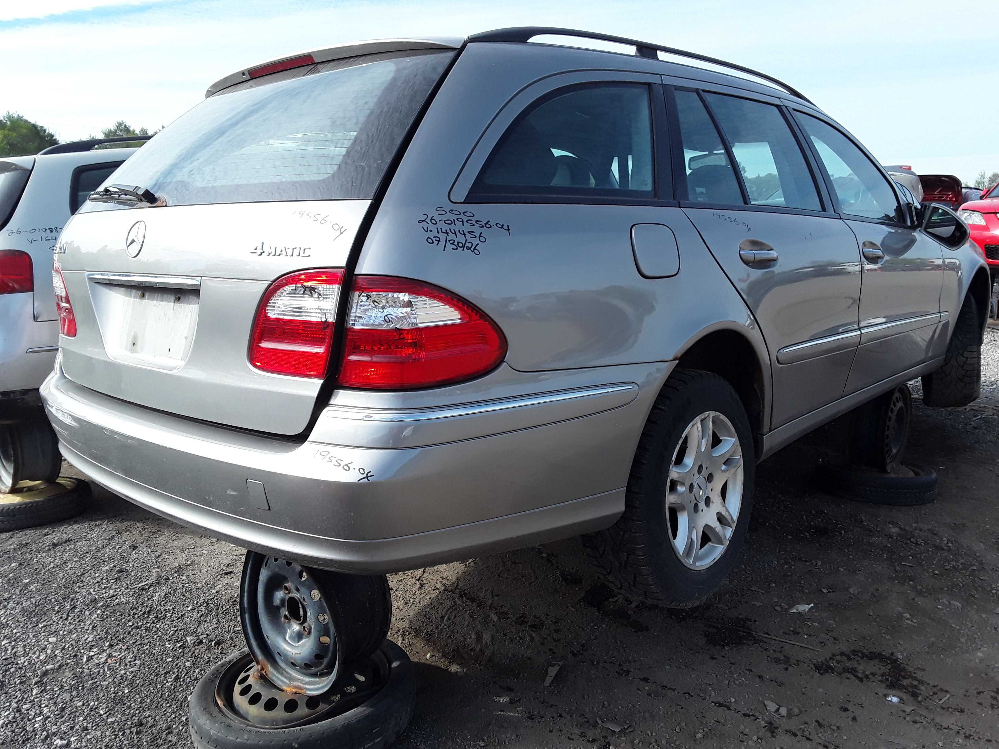 MERCEDES-BENZ E-CLASS 2004