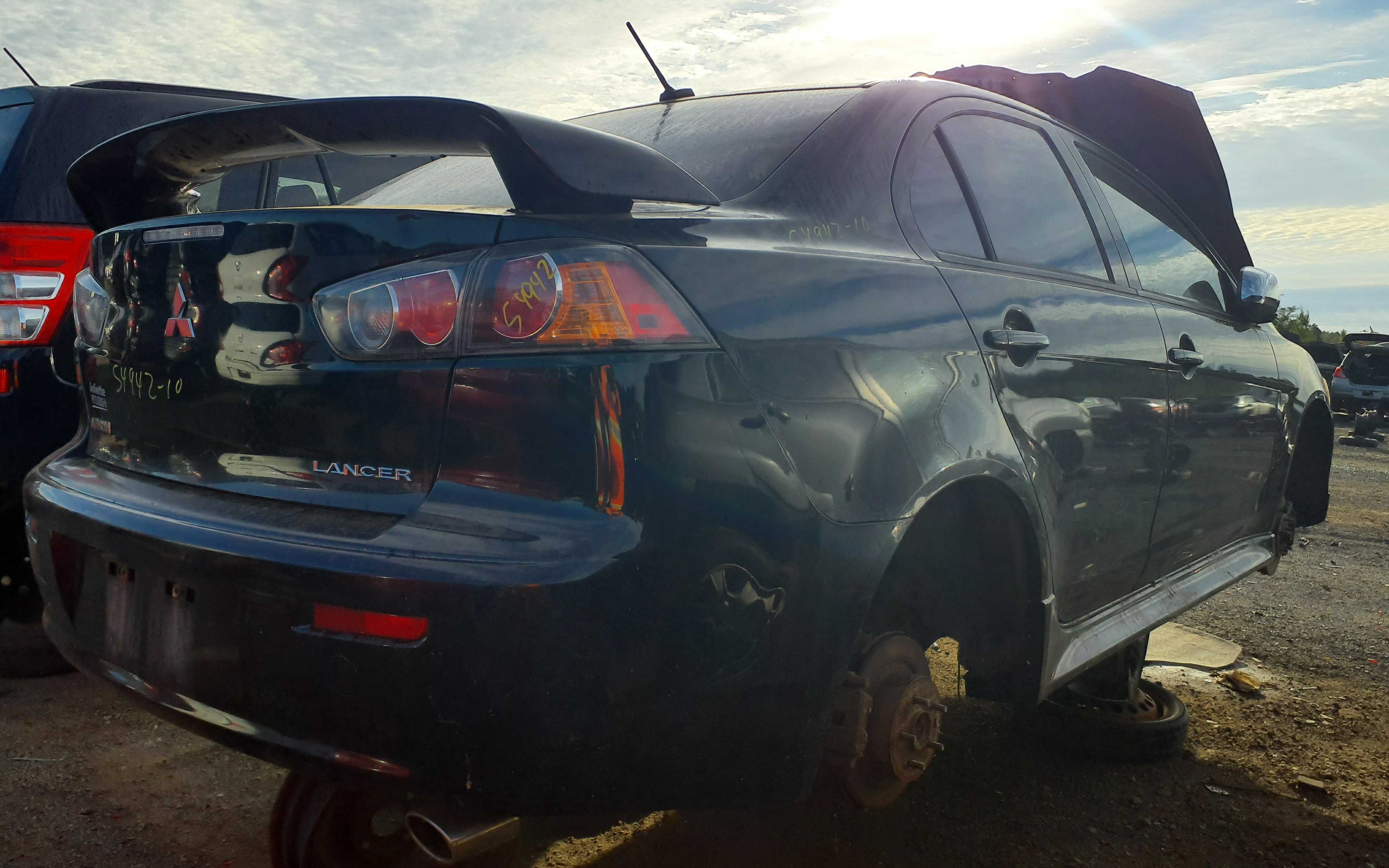 MITSUBISHI LANCER 2010