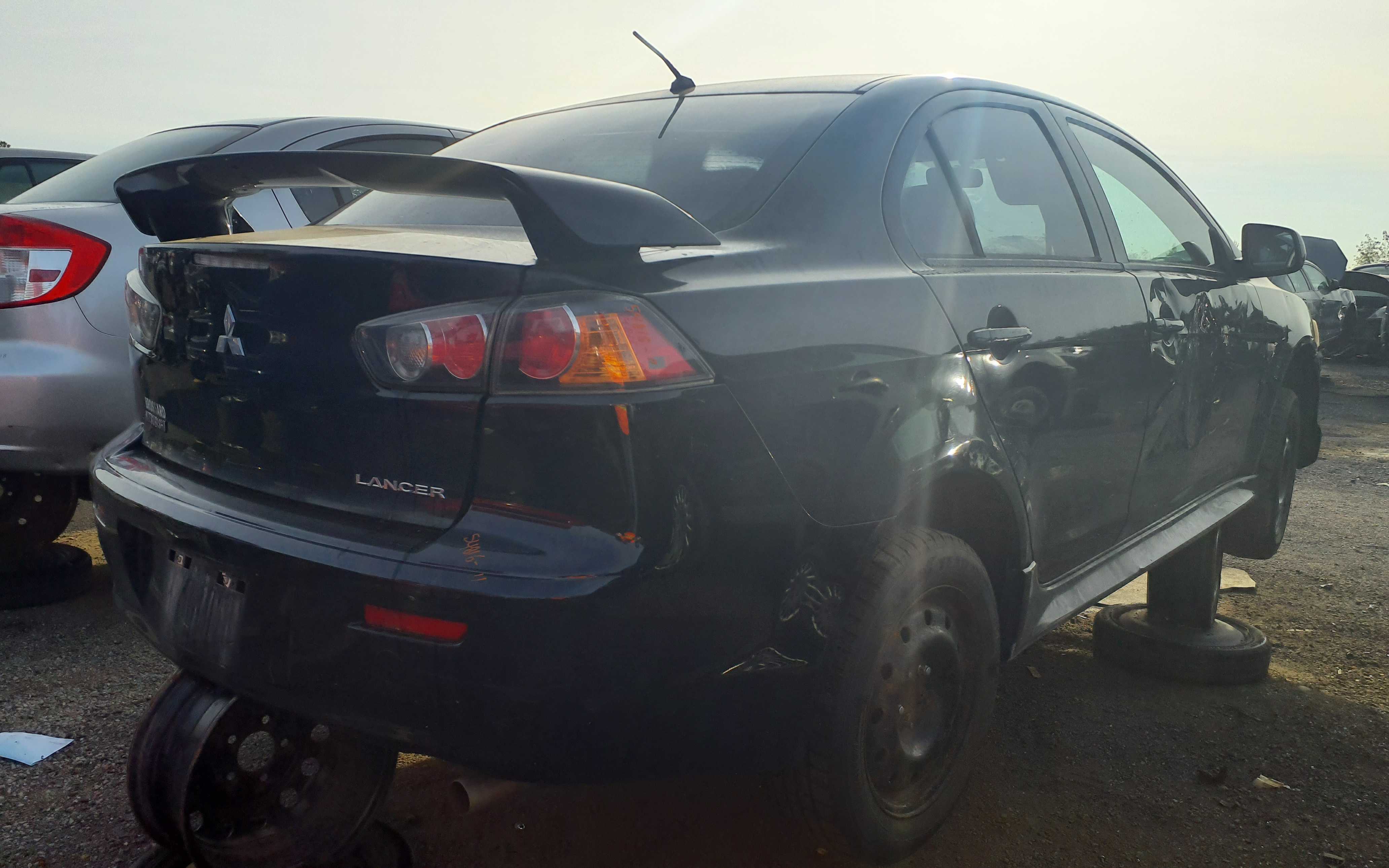 MITSUBISHI LANCER 2011