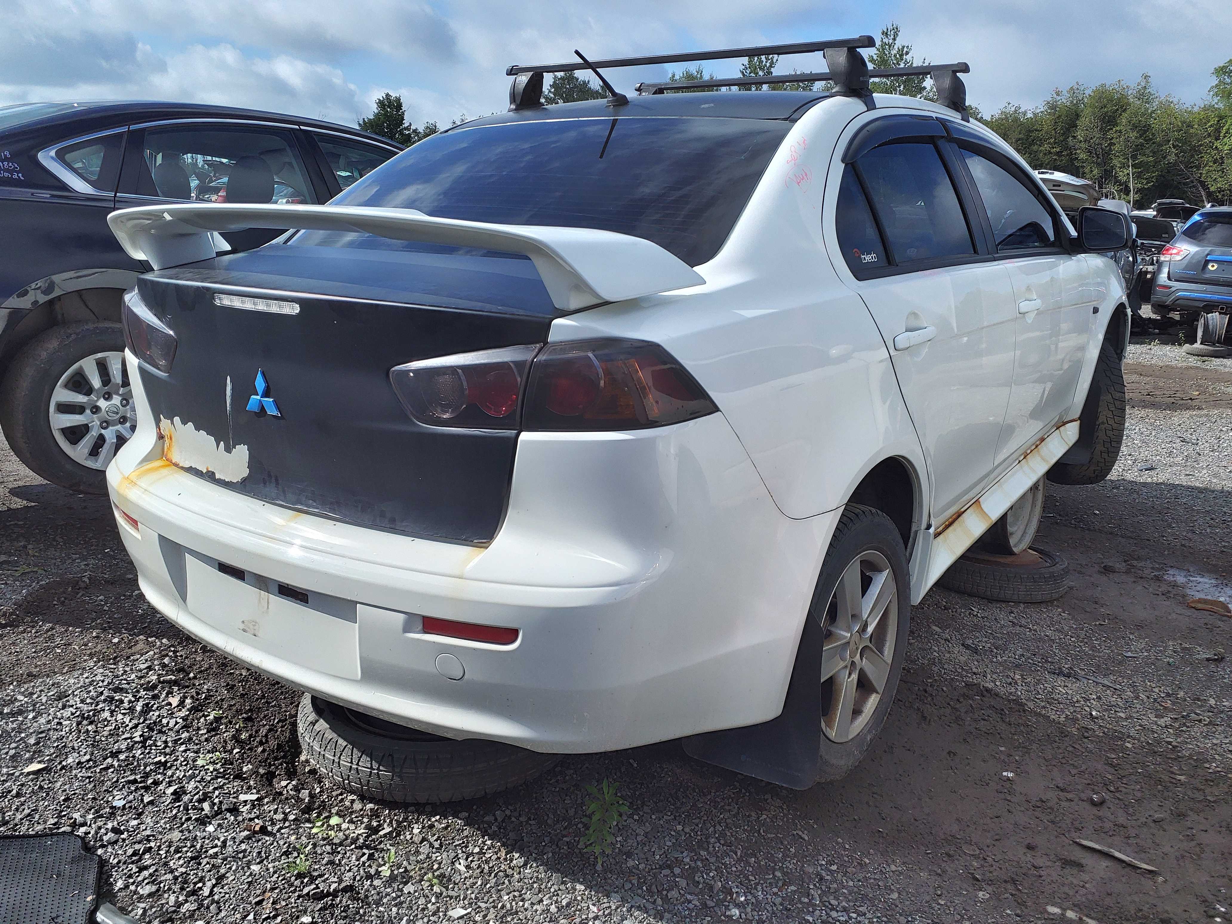 MITSUBISHI LANCER 2014