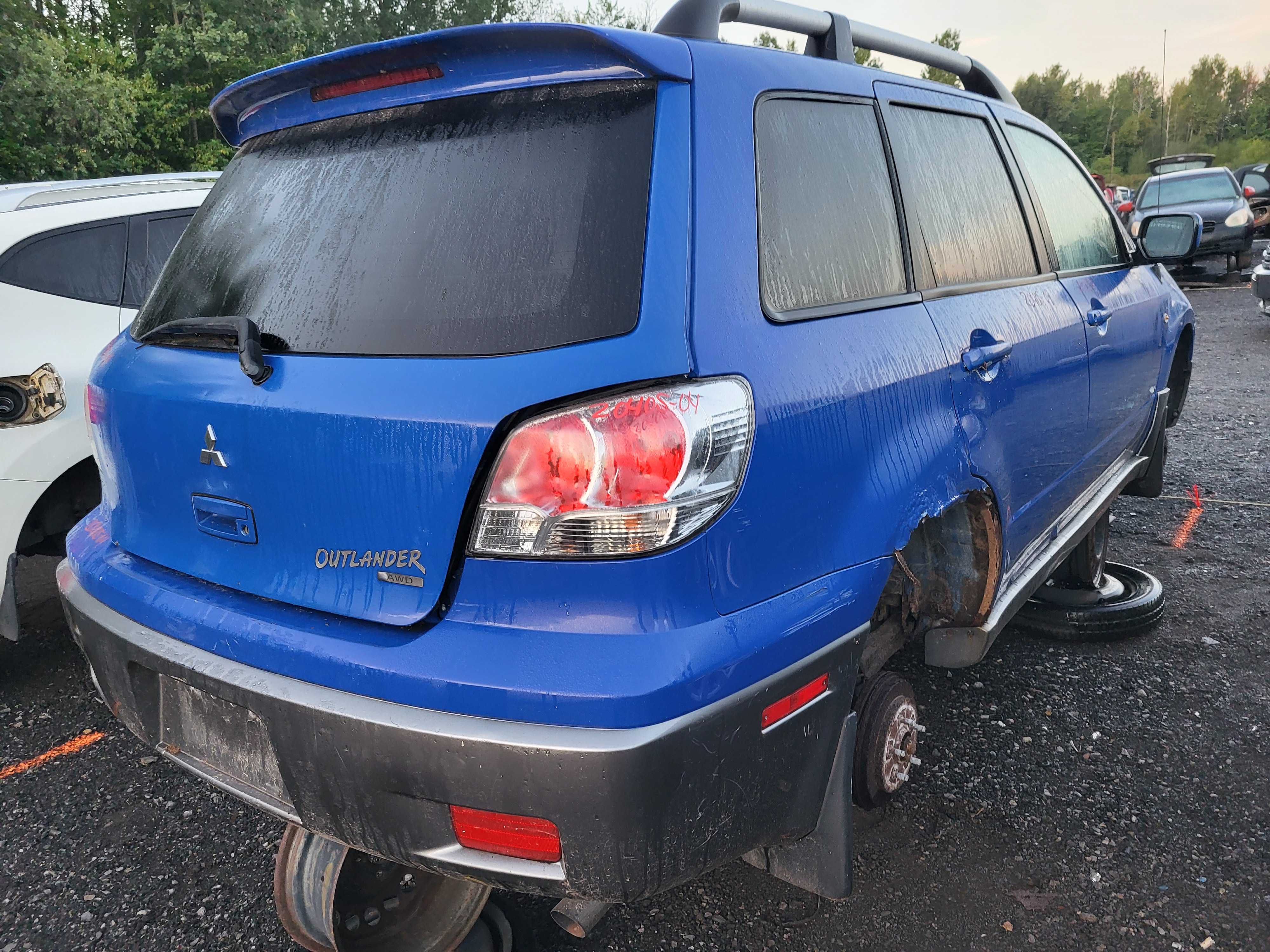 MITSUBISHI OUTLANDER 2004