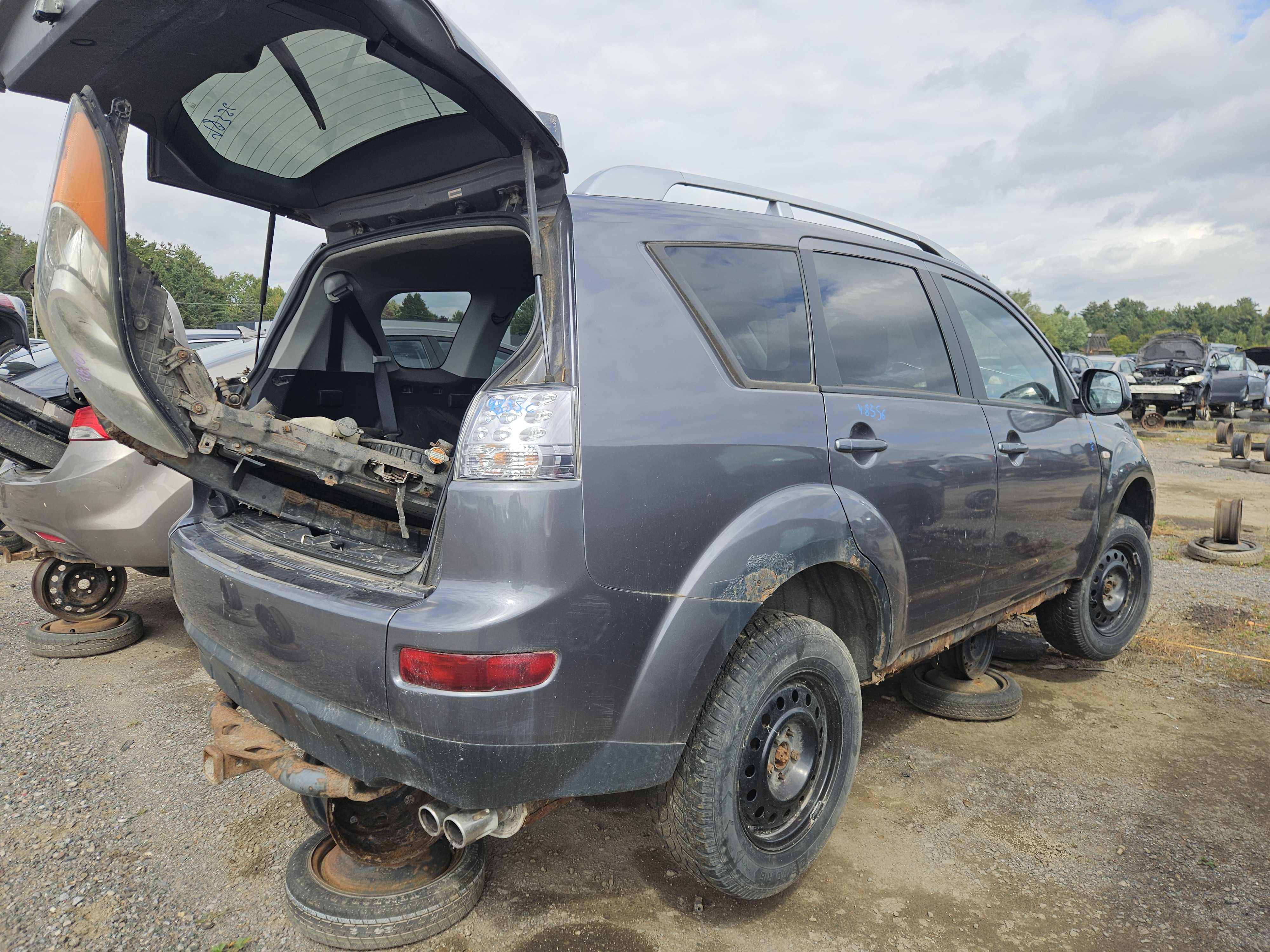 MITSUBISHI OUTLANDER 2009