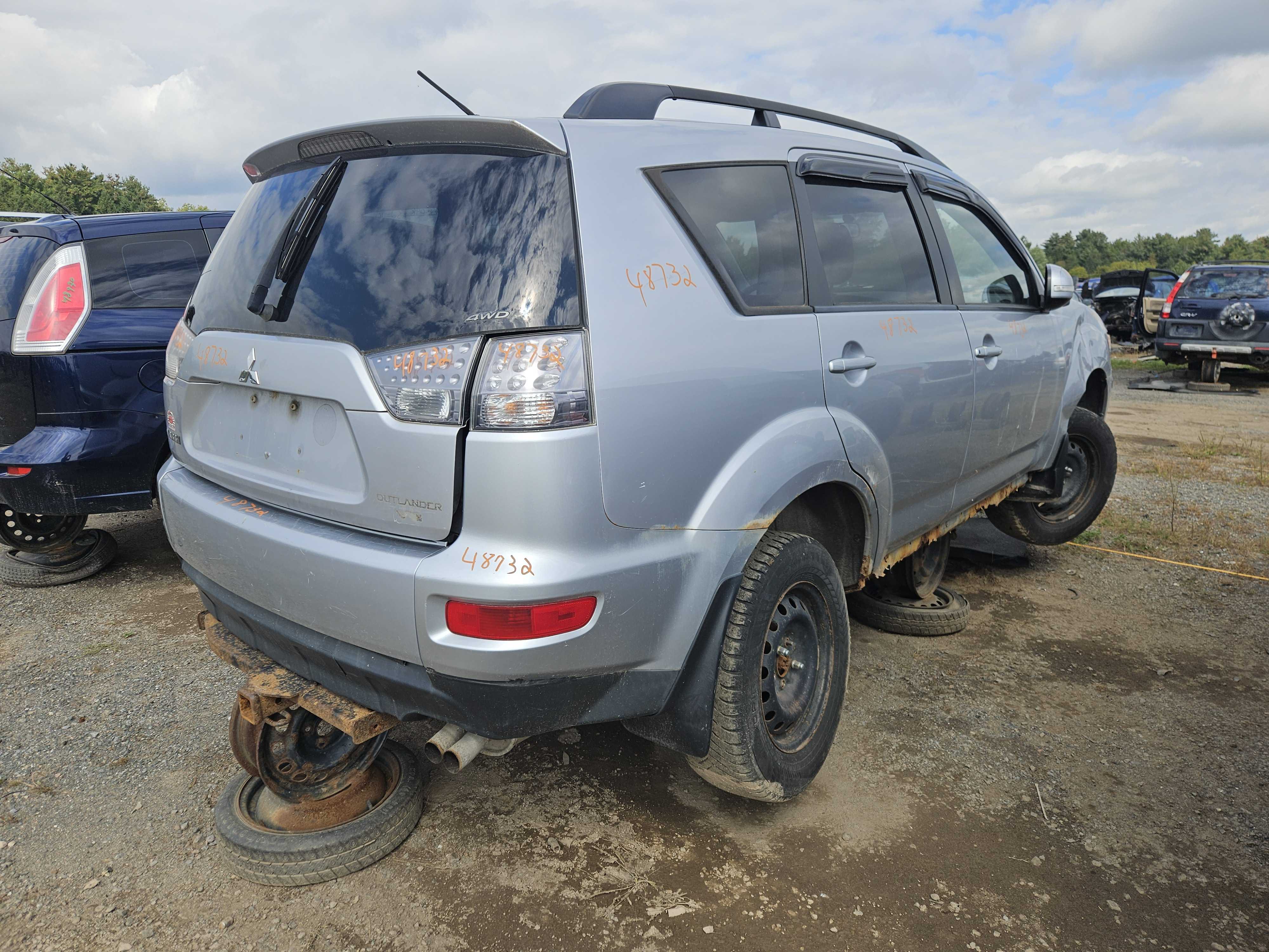 MITSUBISHI OUTLANDER 2010