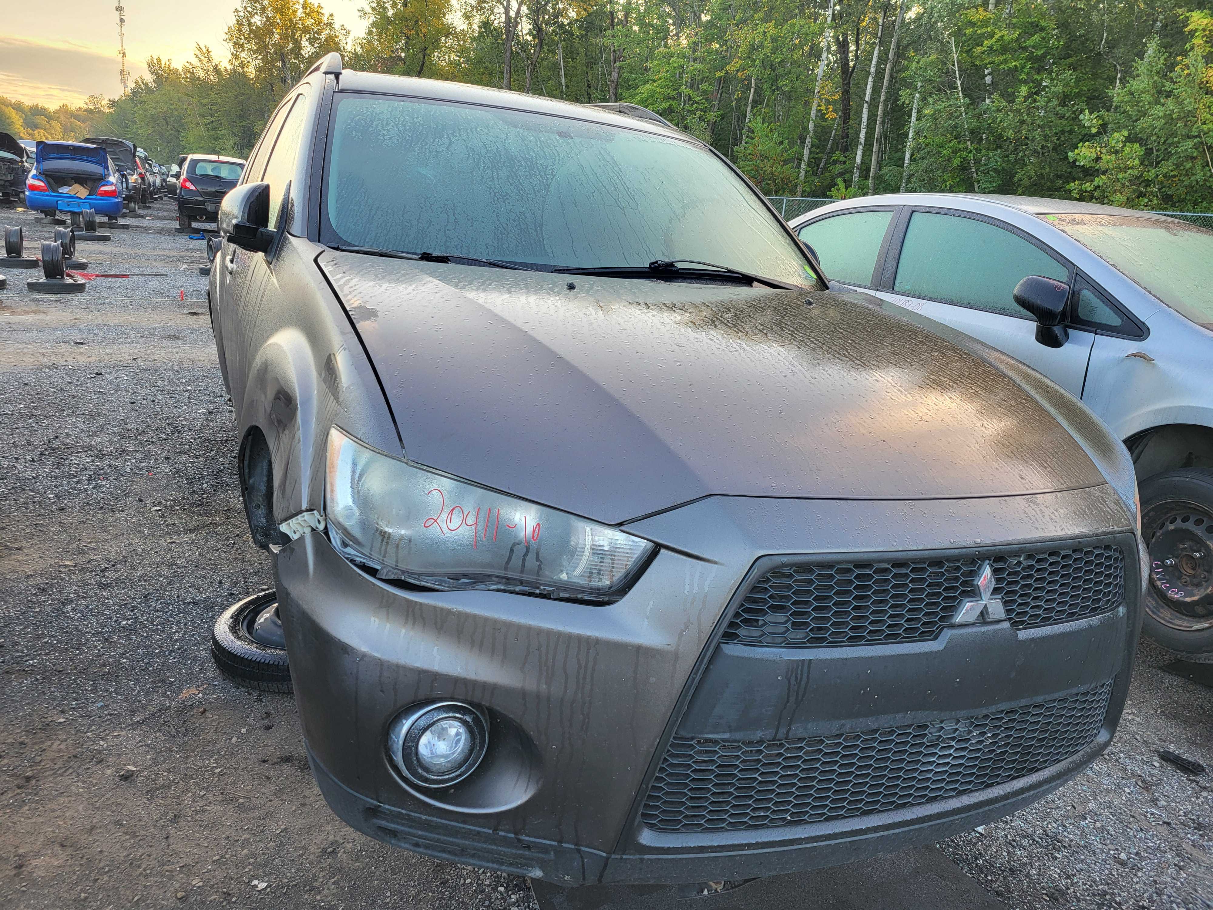 MITSUBISHI OUTLANDER 2010