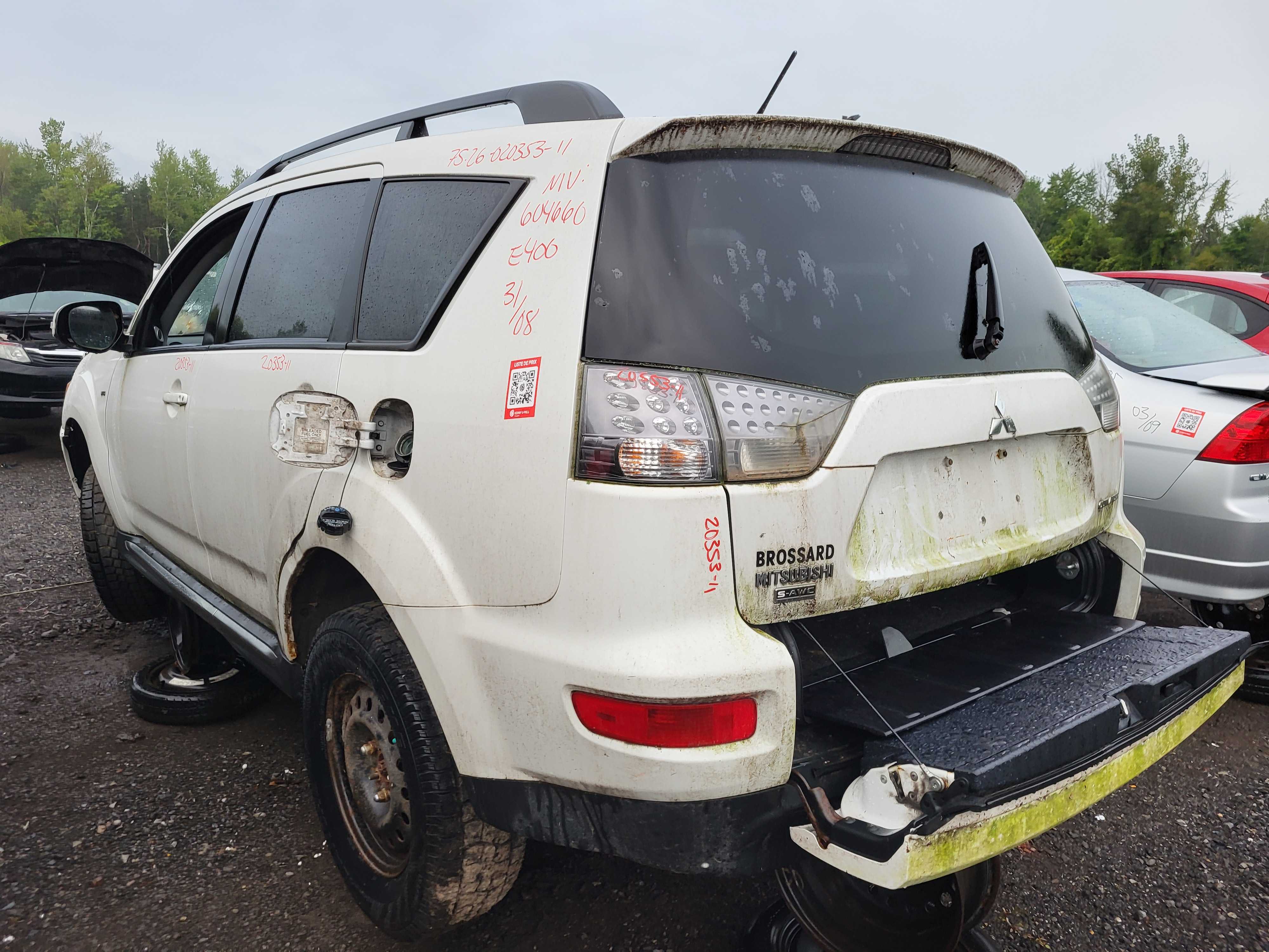 MITSUBISHI OUTLANDER 2011
