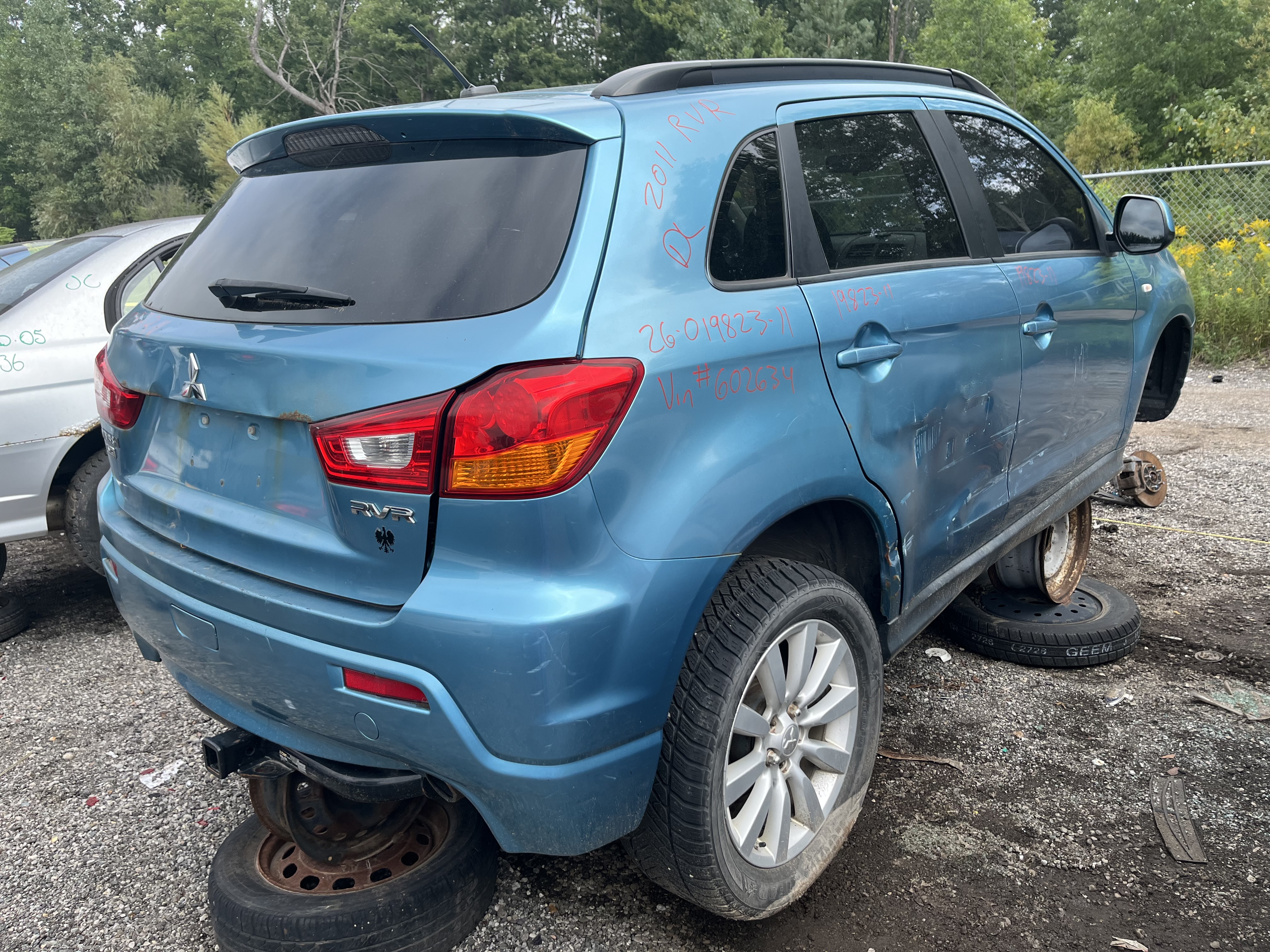 MITSUBISHI RVR 2011