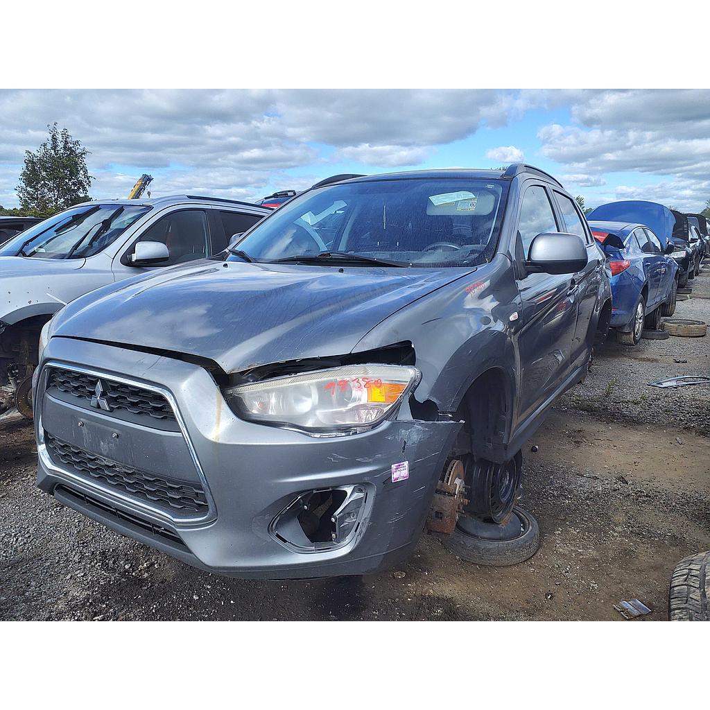 MITSUBISHI RVR 2013