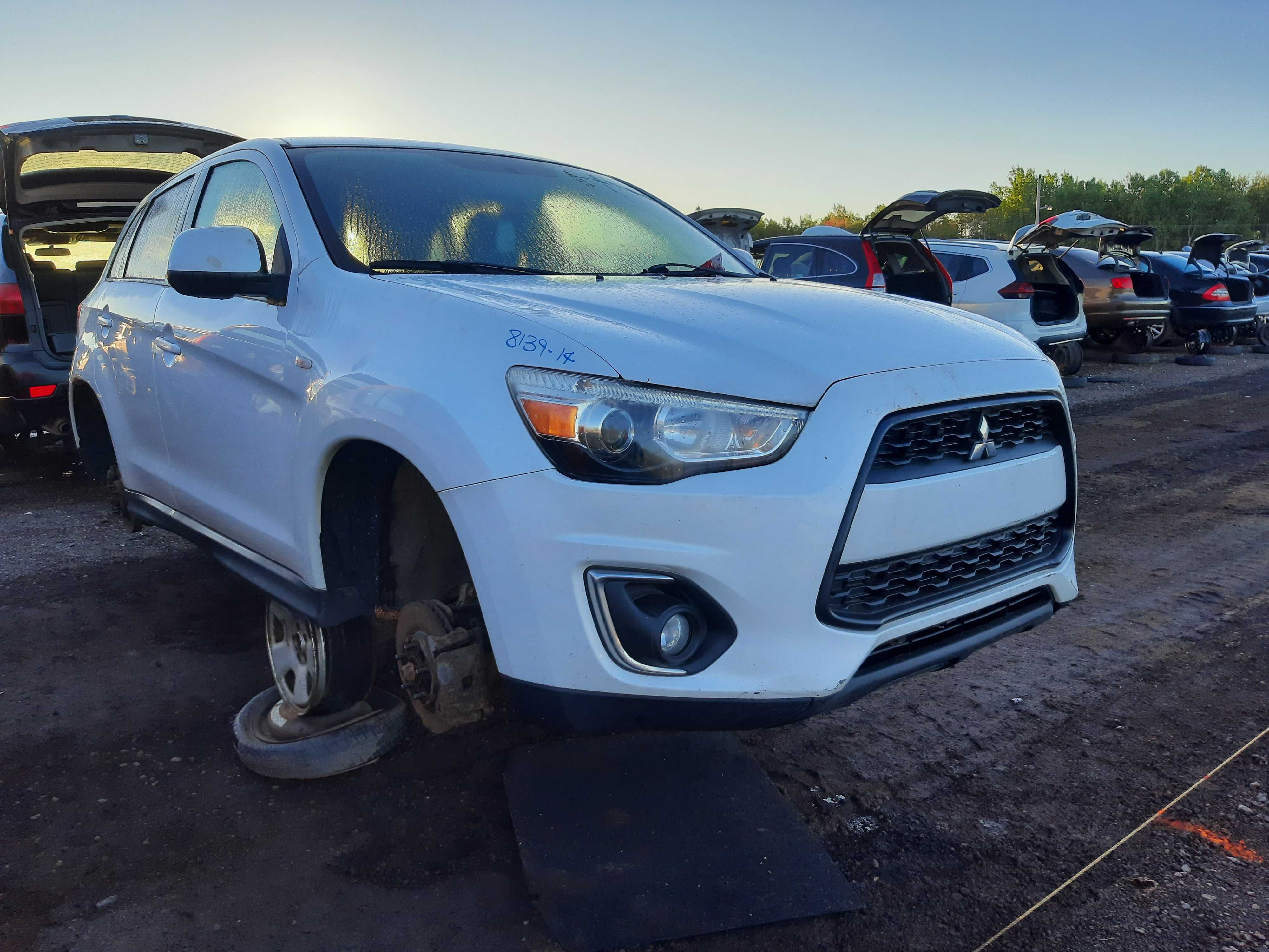 MITSUBISHI RVR 2014