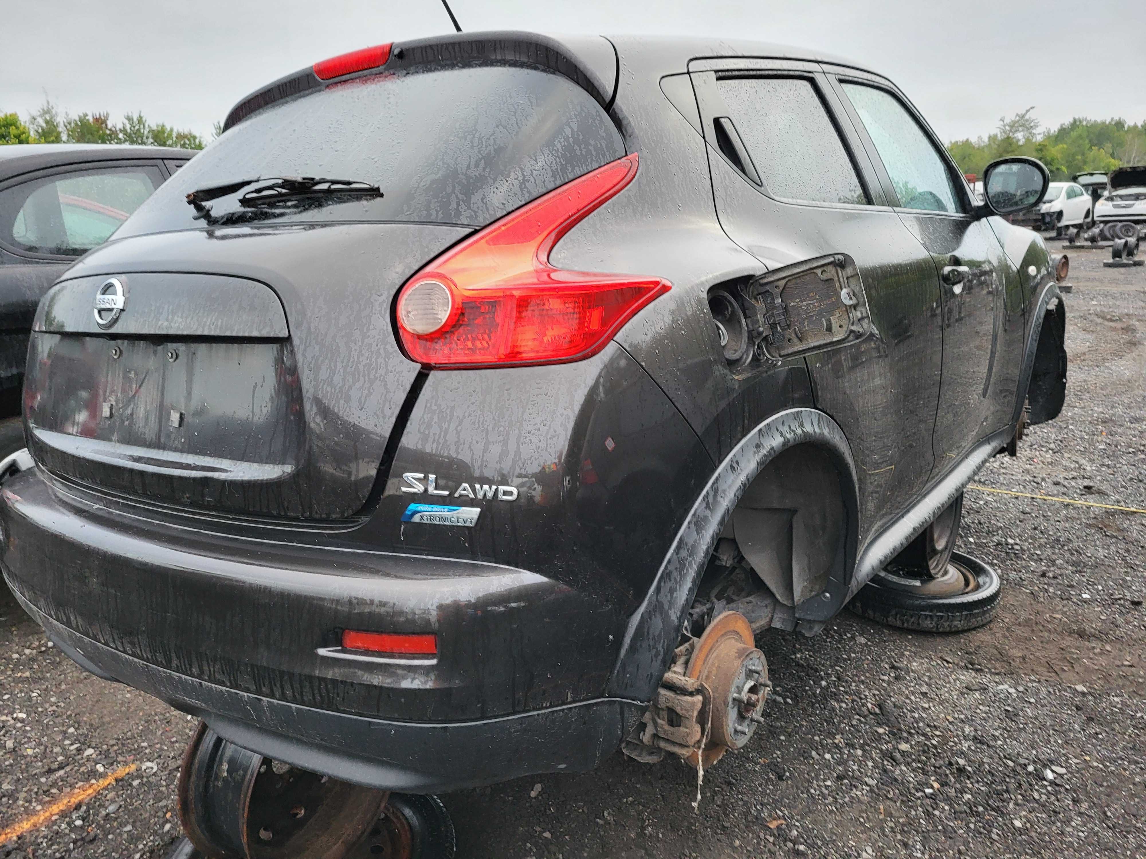NISSAN JUKE 2012