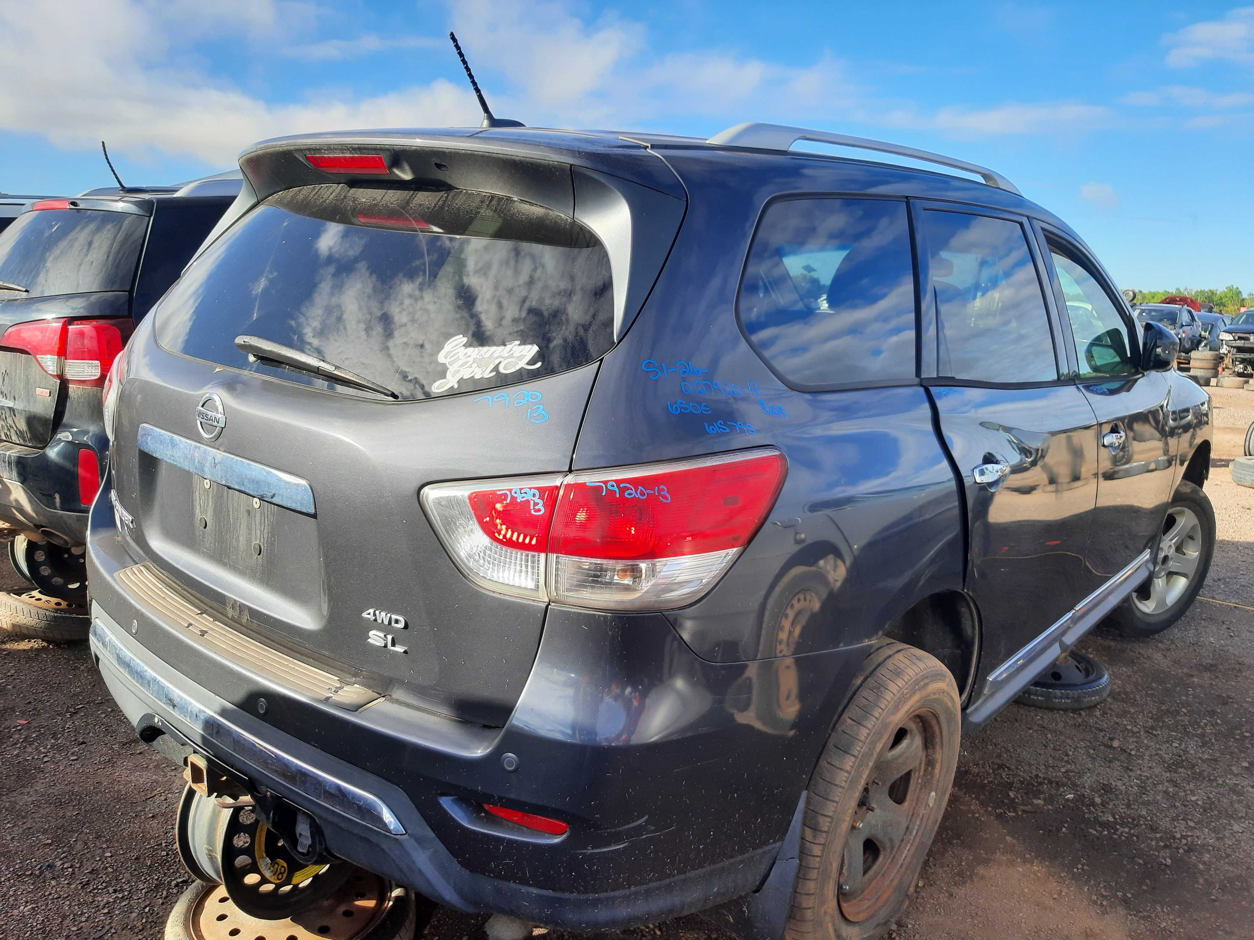 NISSAN PATHFINDER 2013