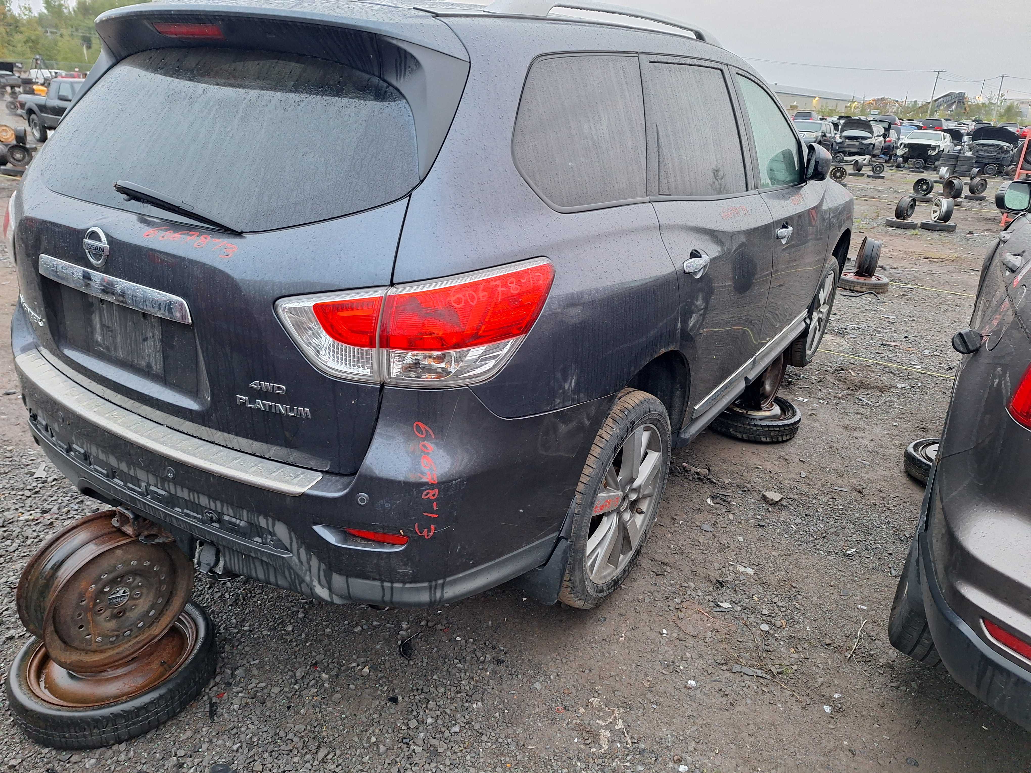 NISSAN PATHFINDER 2013