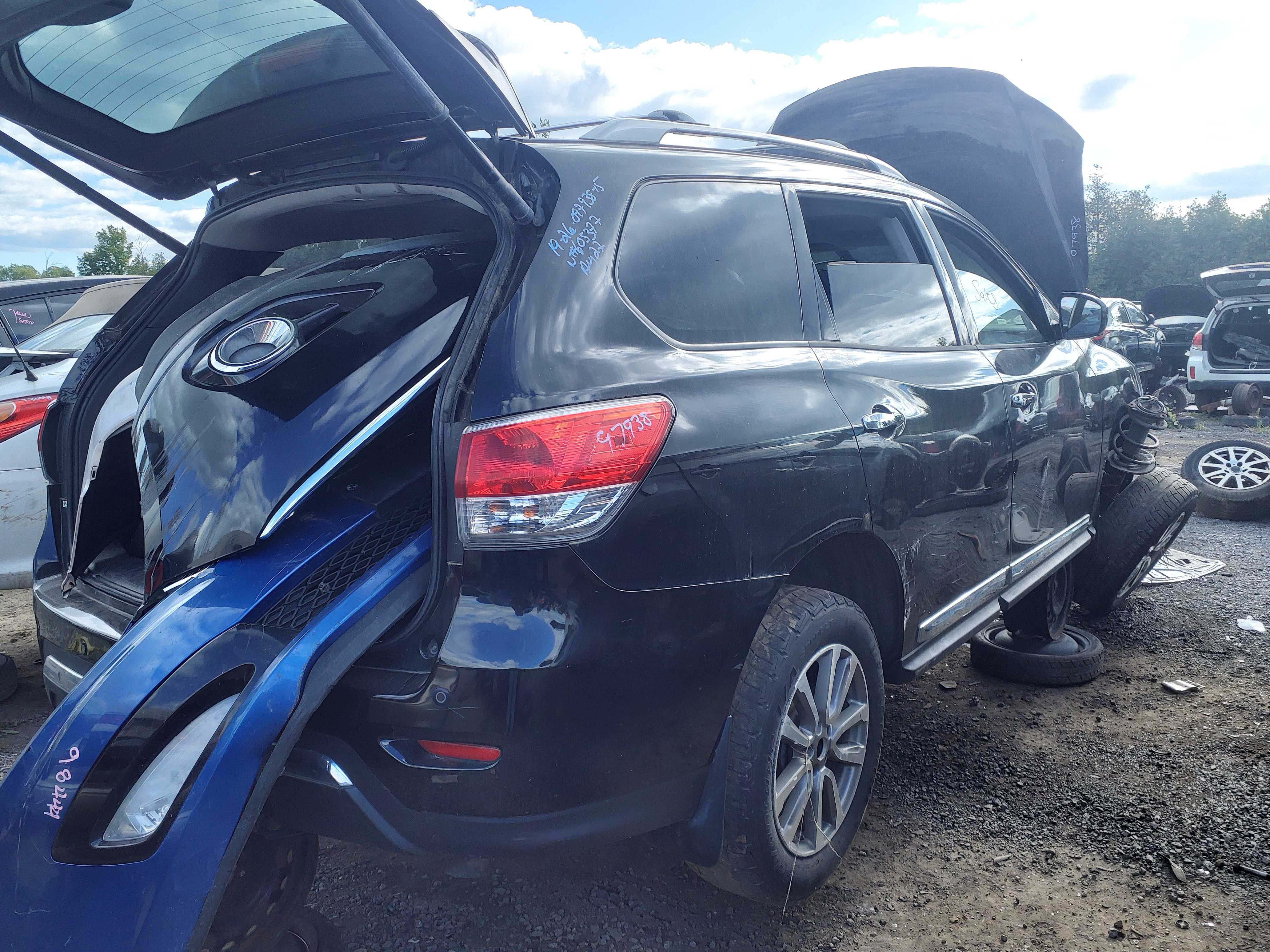 NISSAN PATHFINDER 2015