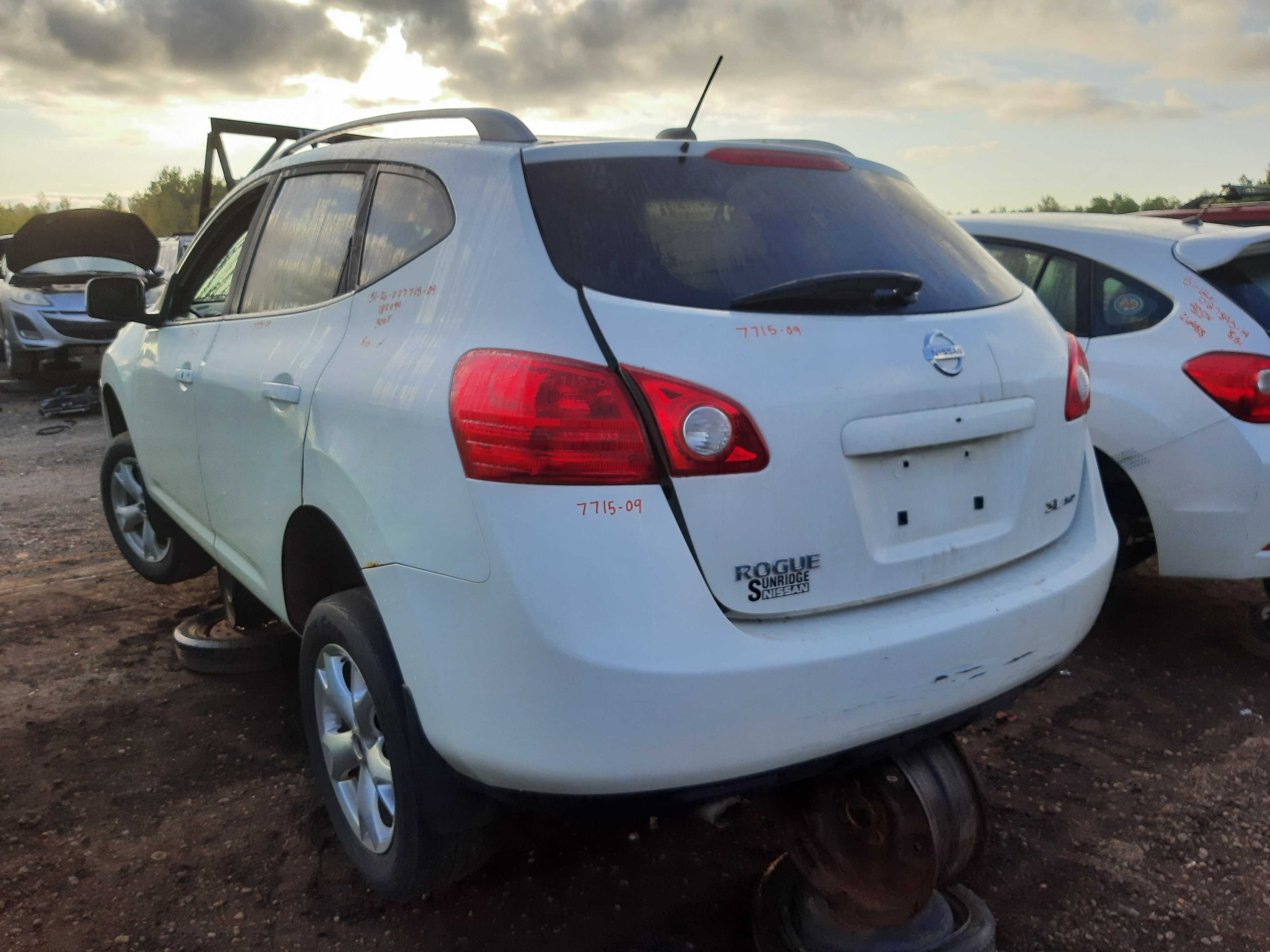NISSAN ROGUE 2009