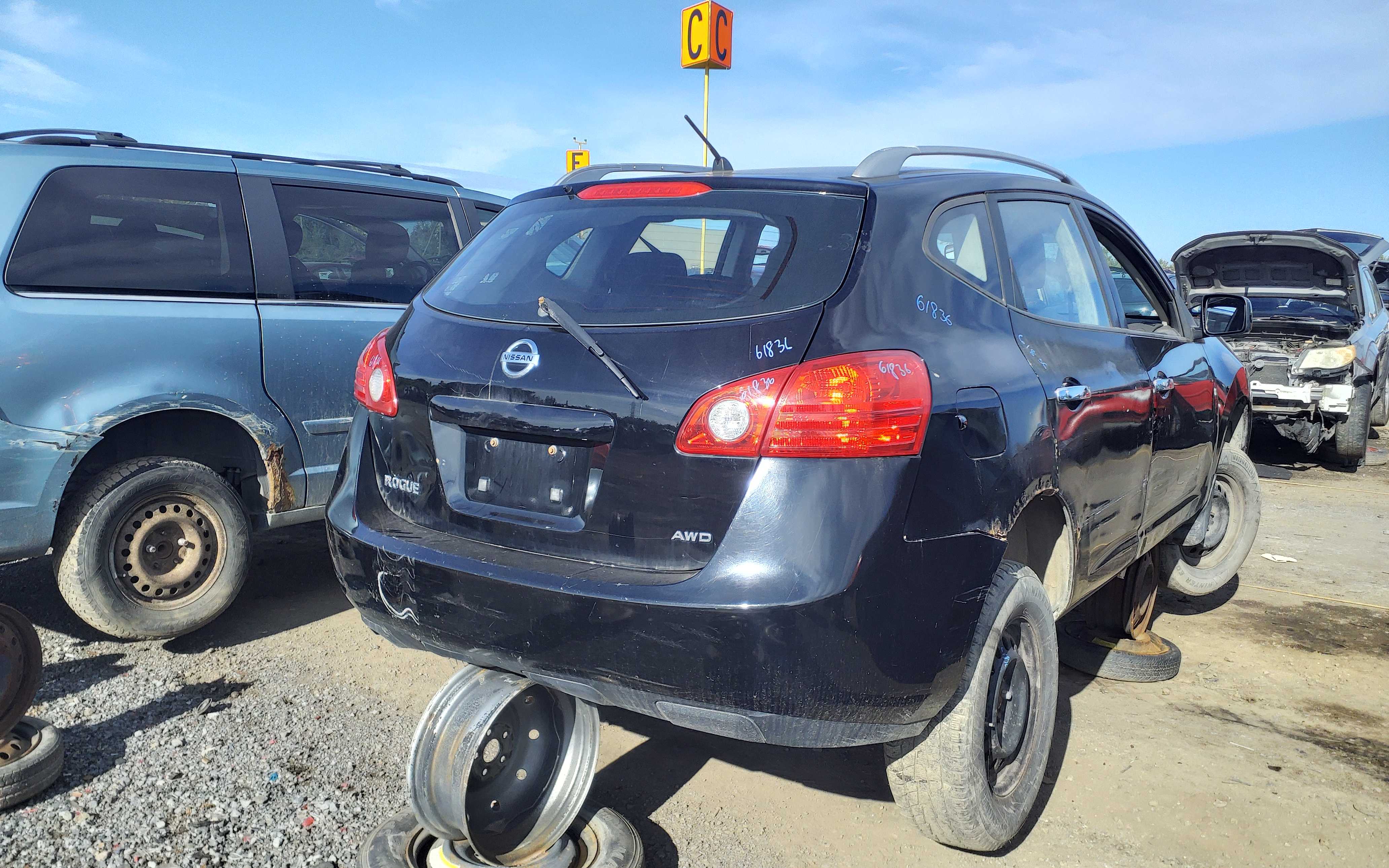 NISSAN ROGUE 2010