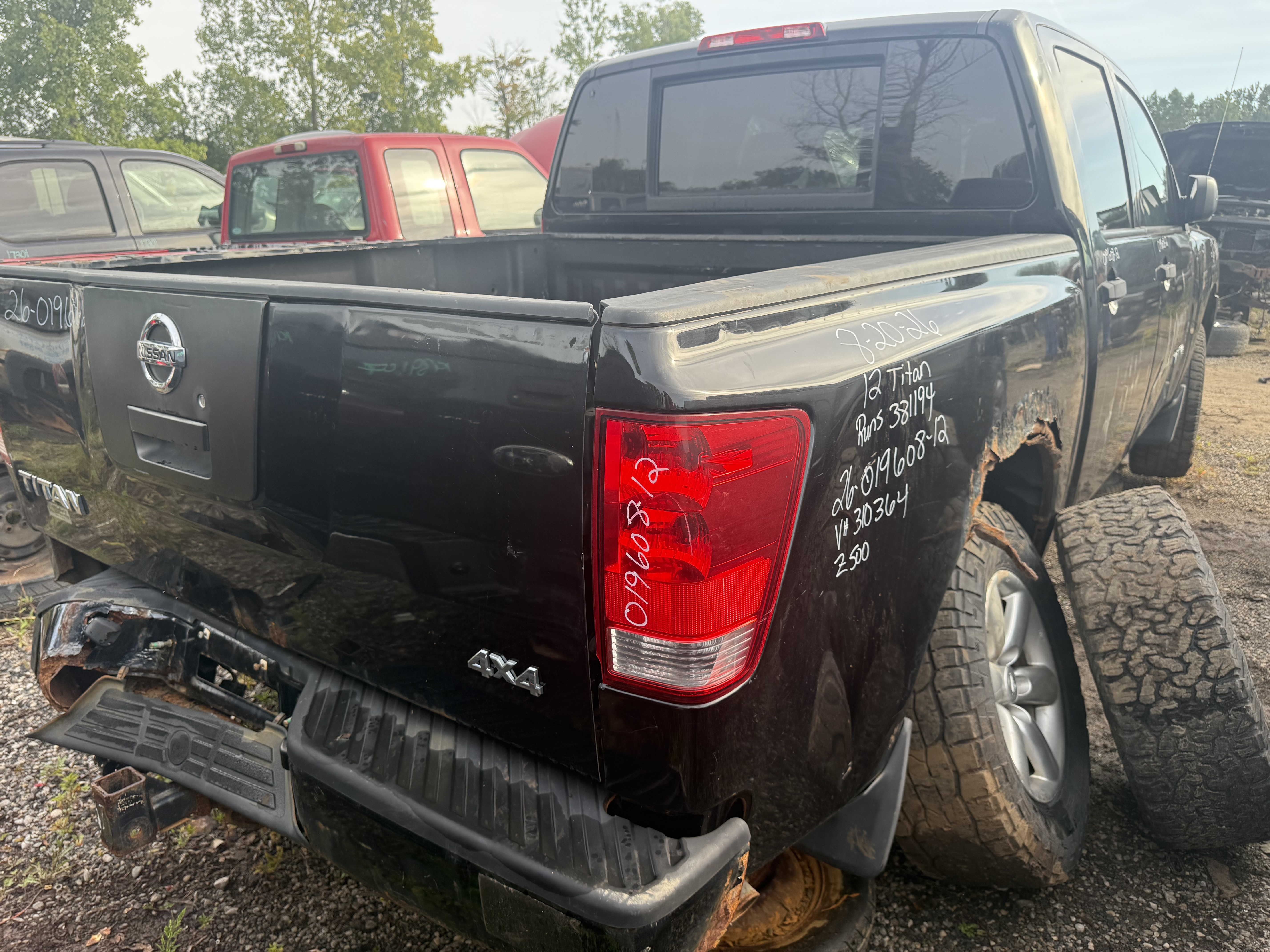 NISSAN TITAN 2012