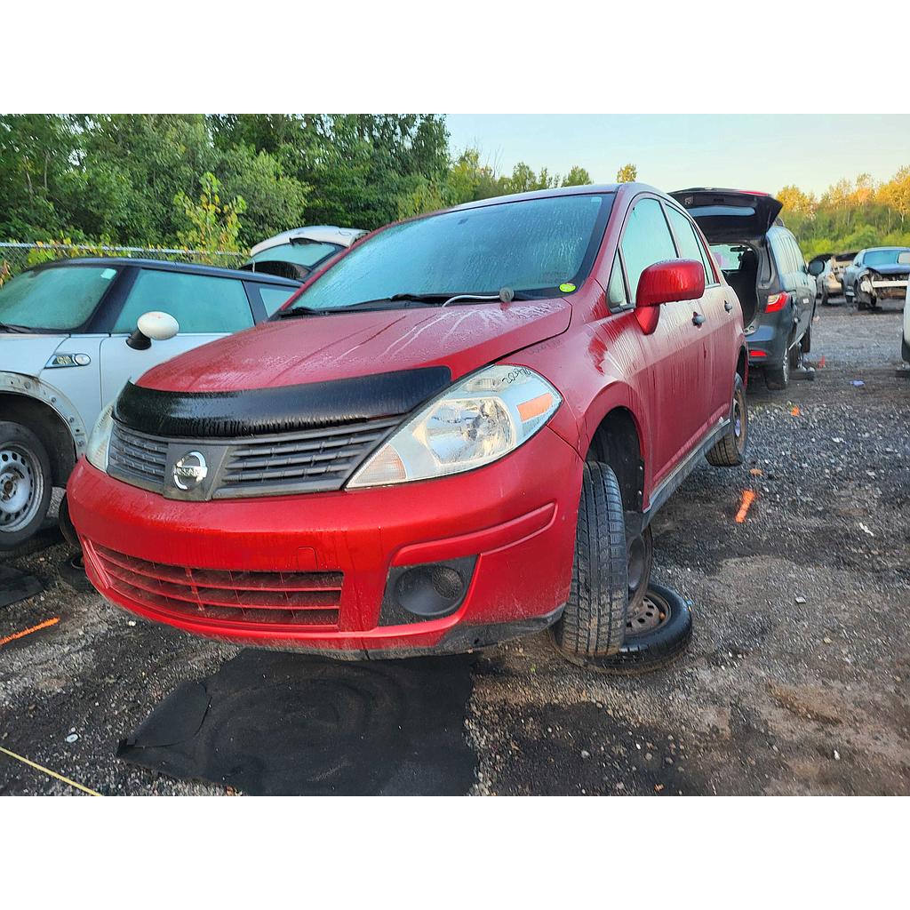 NISSAN VERSA 2010