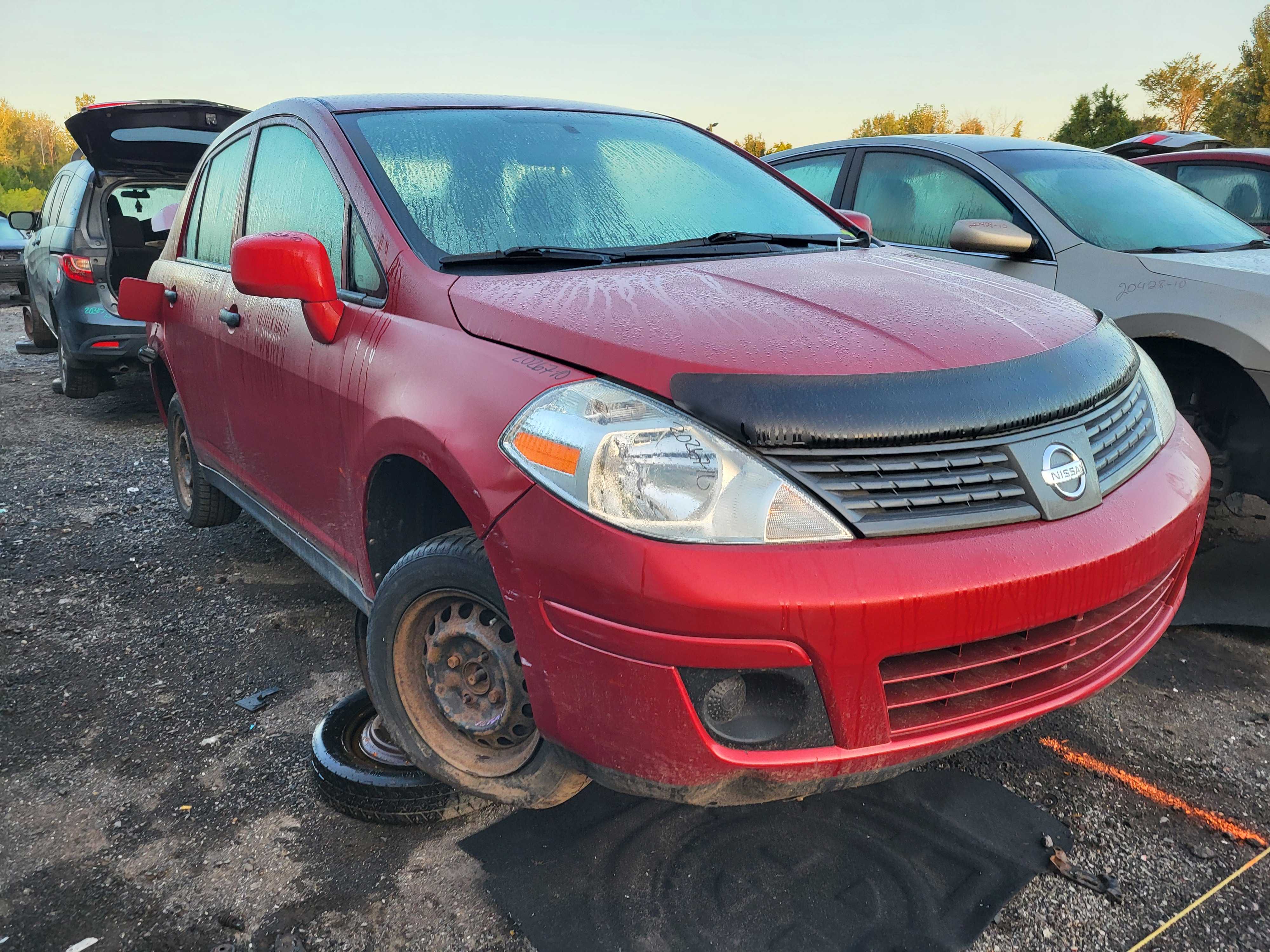 NISSAN VERSA 2010