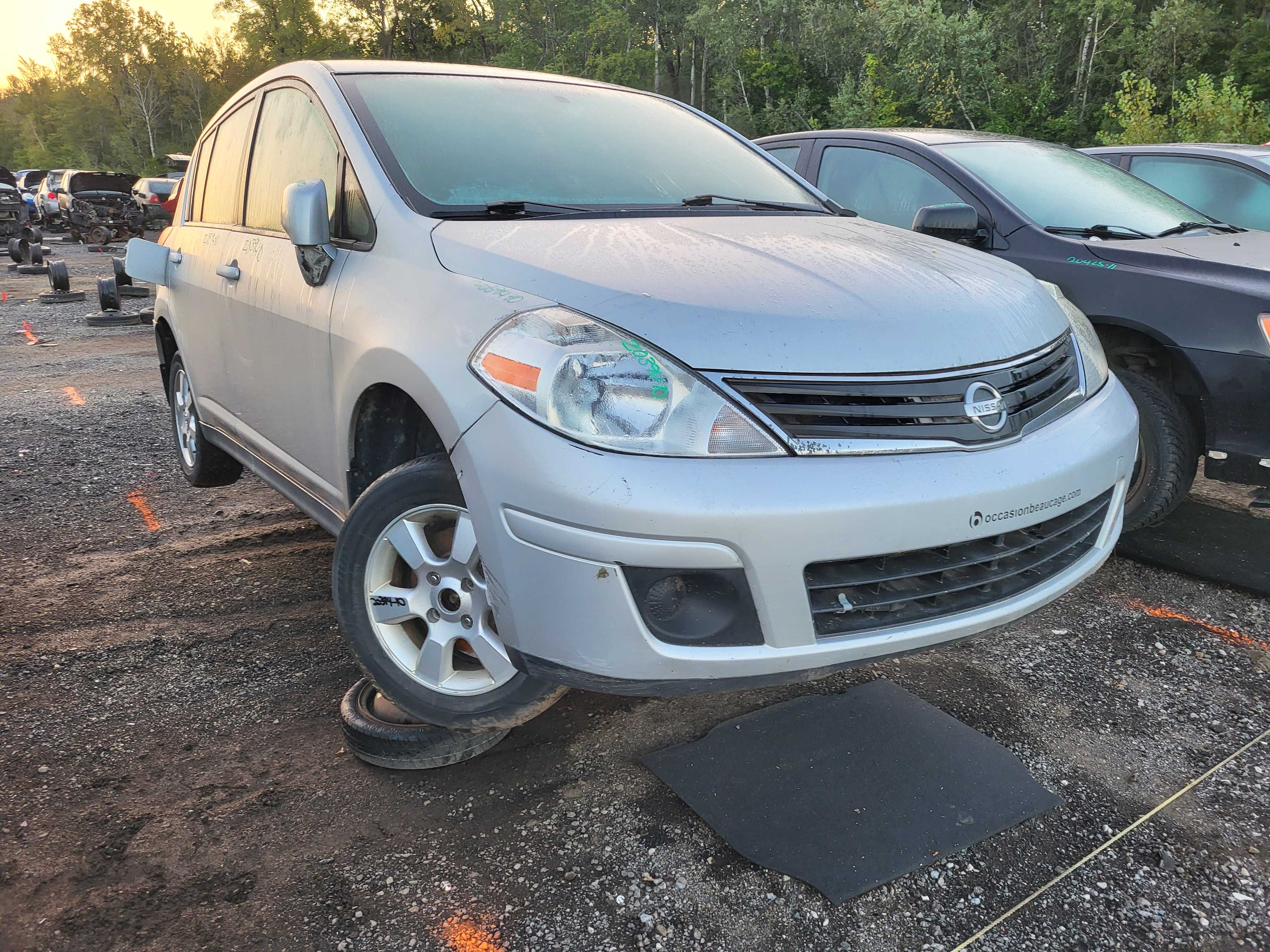 NISSAN VERSA 2010