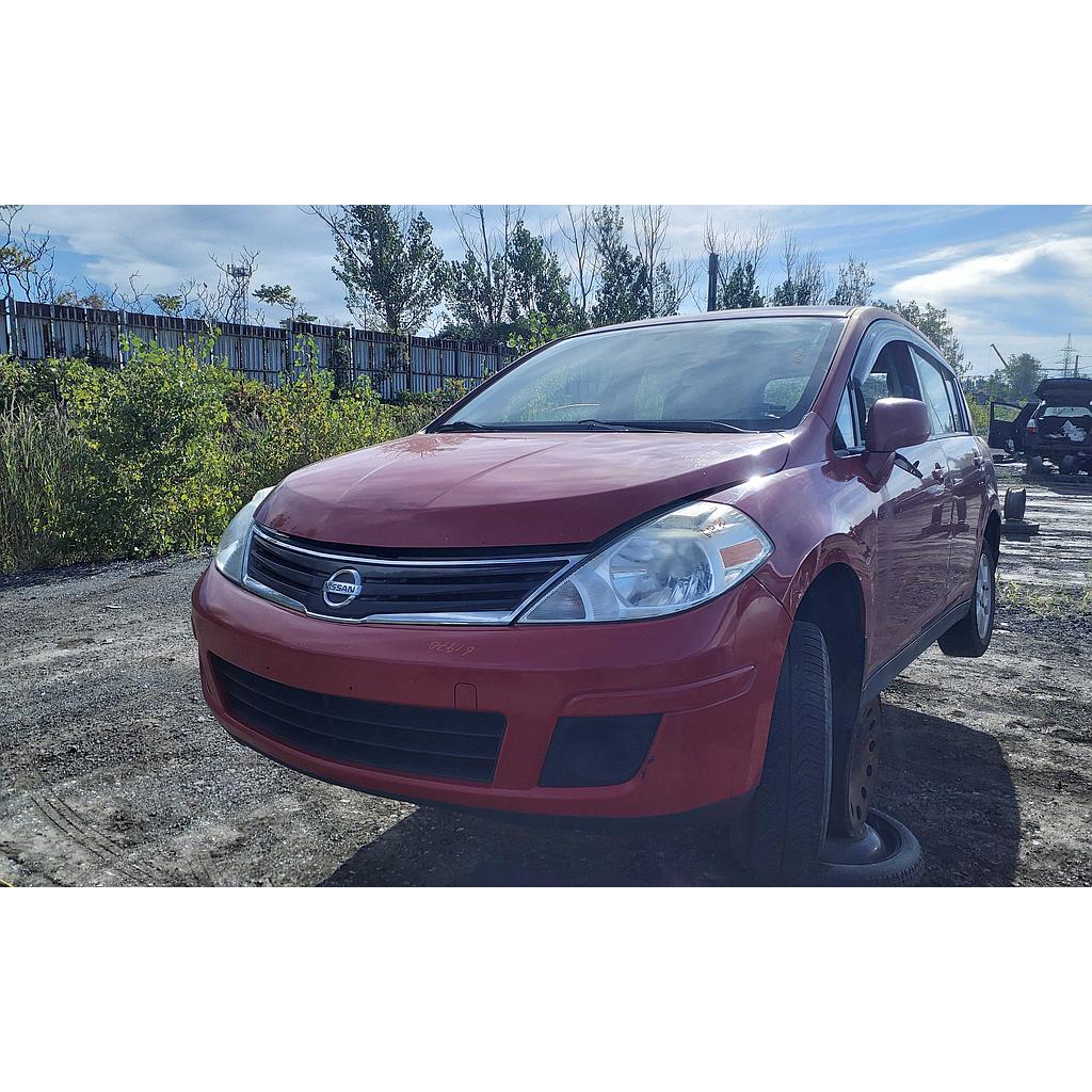 NISSAN VERSA 2011