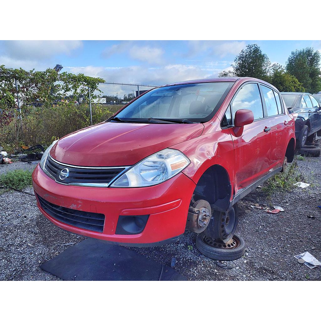 NISSAN VERSA 2011