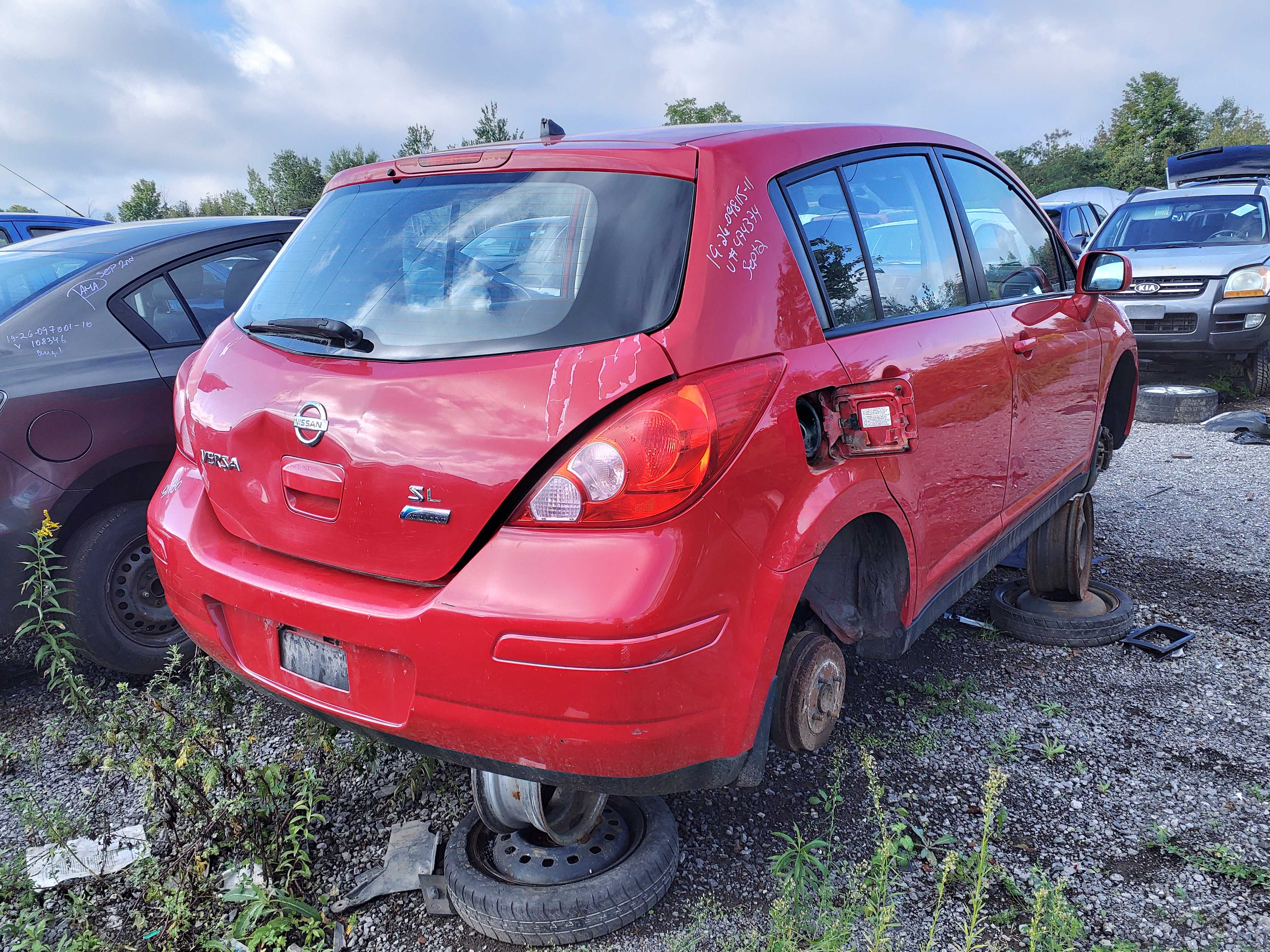 NISSAN VERSA 2011