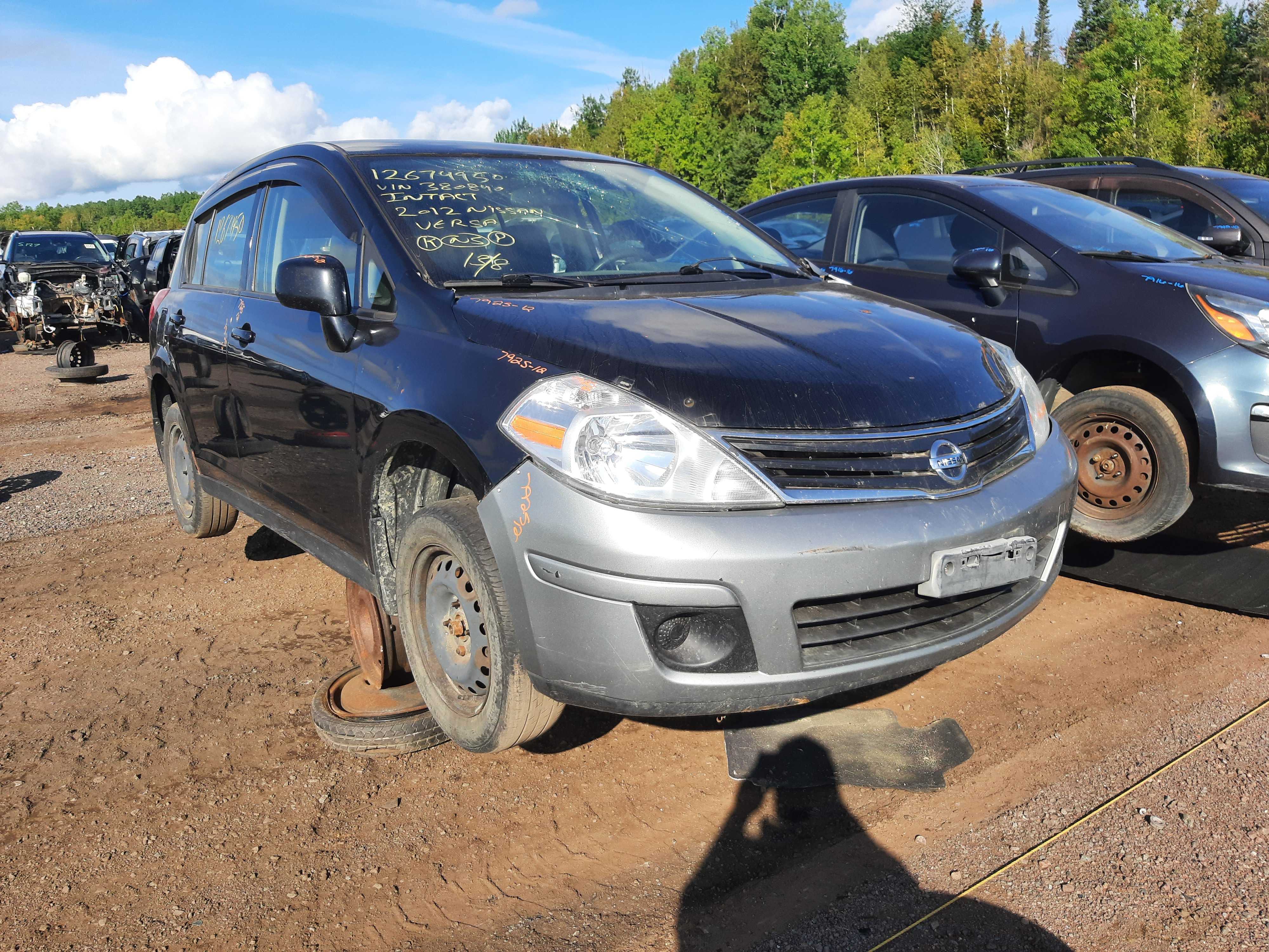 NISSAN VERSA 2012