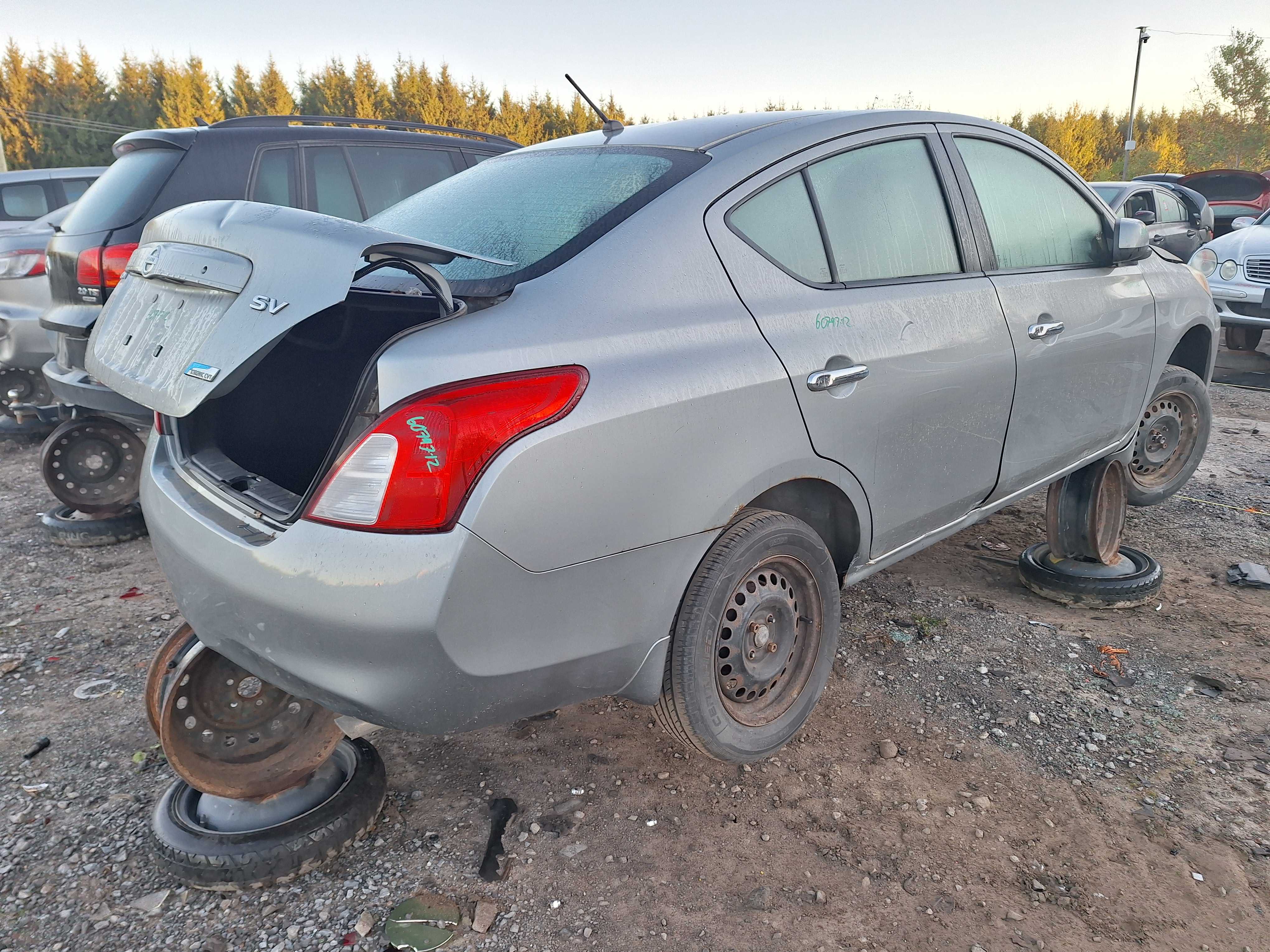 NISSAN VERSA 2012