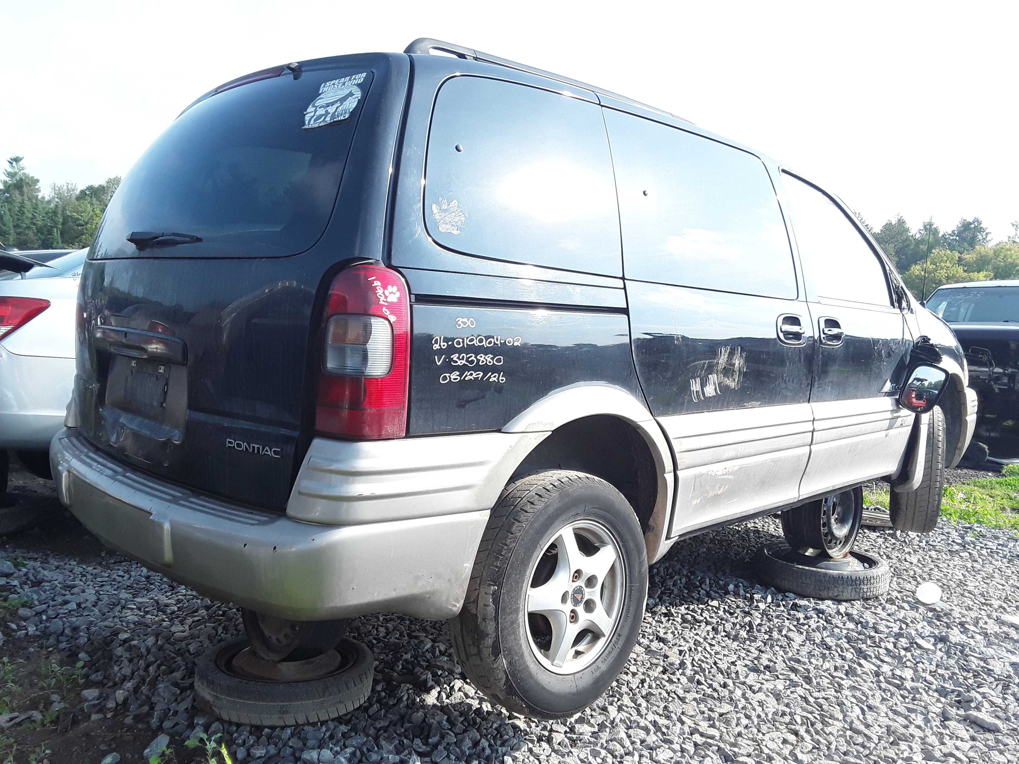 PONTIAC MONTANA 2002