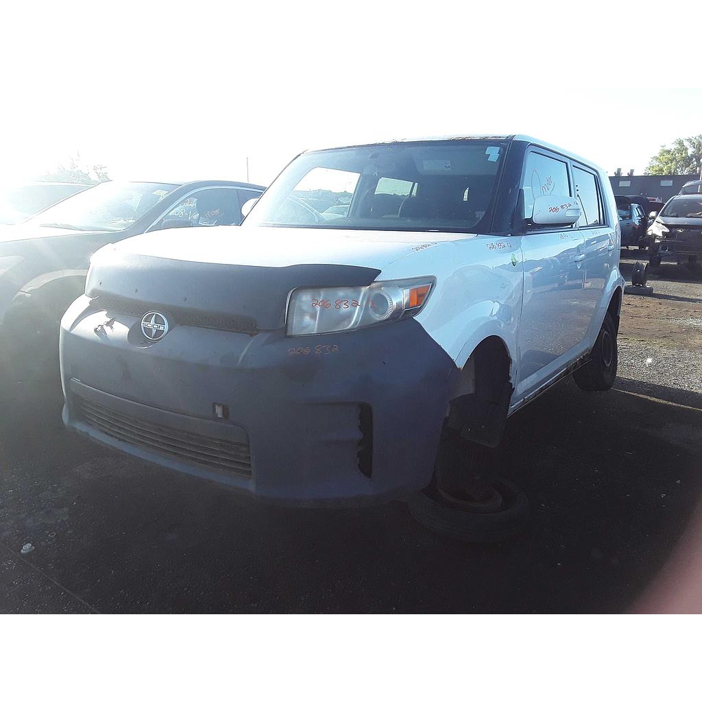 SCION XB 2012