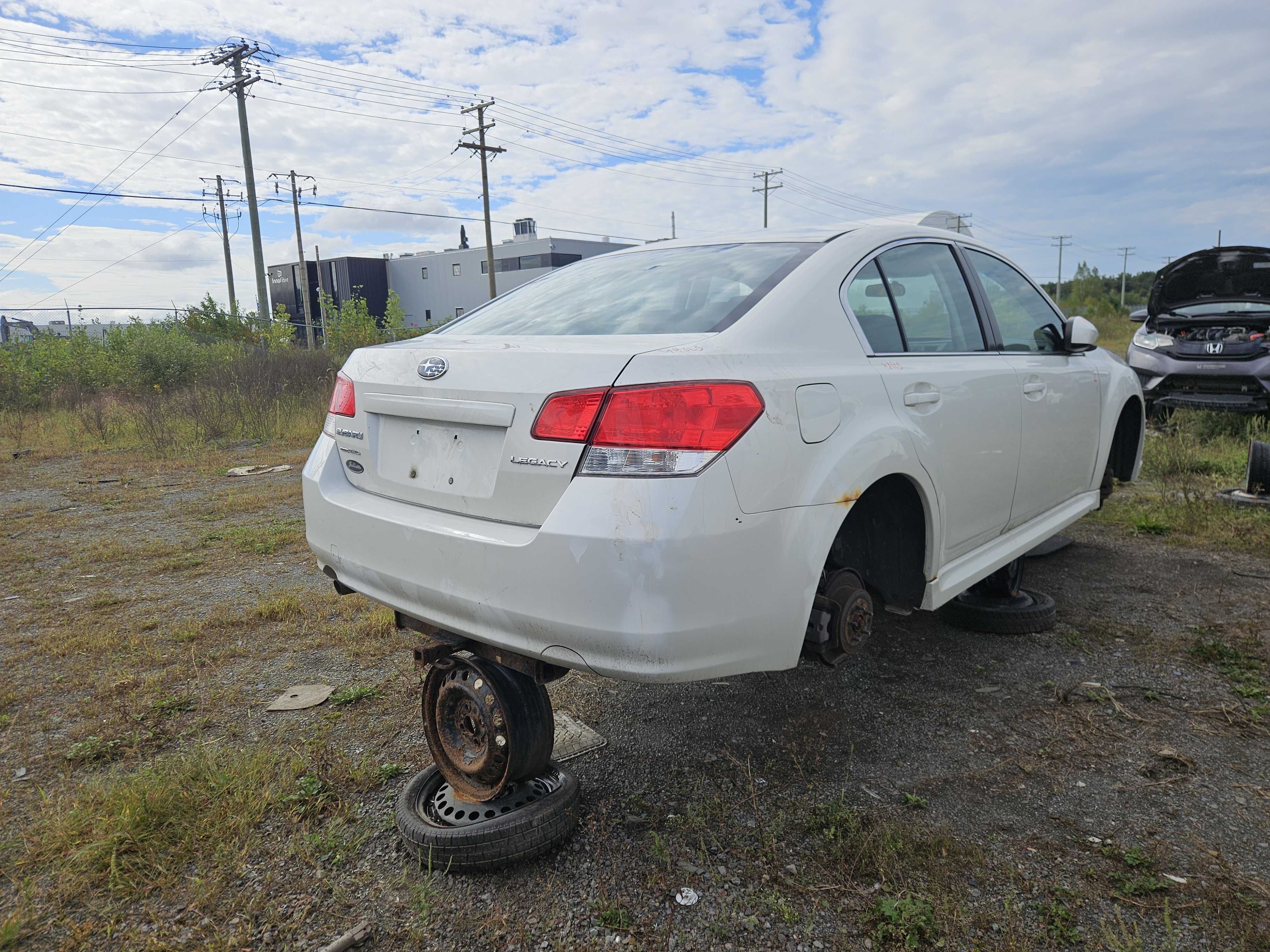 SUBARU LEGACY 2014