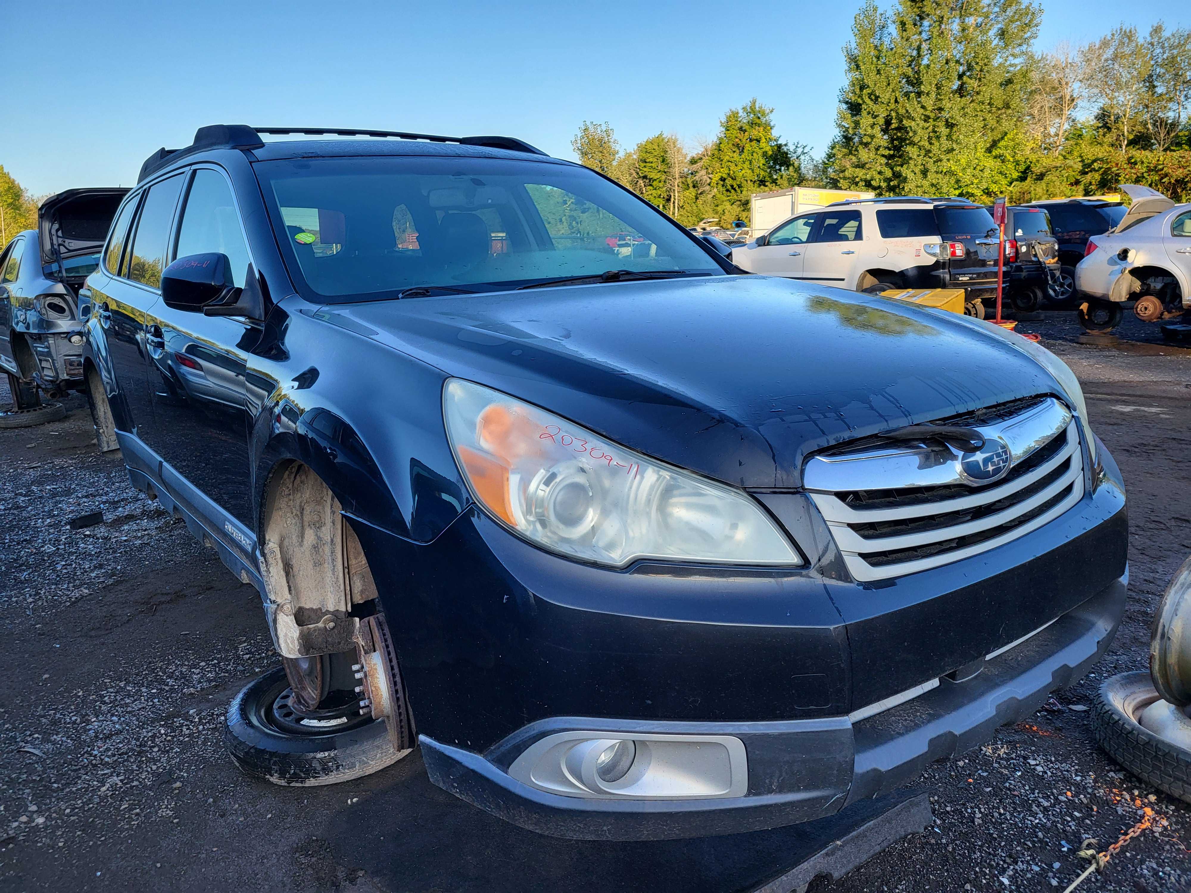 SUBARU OUTBACK 2011