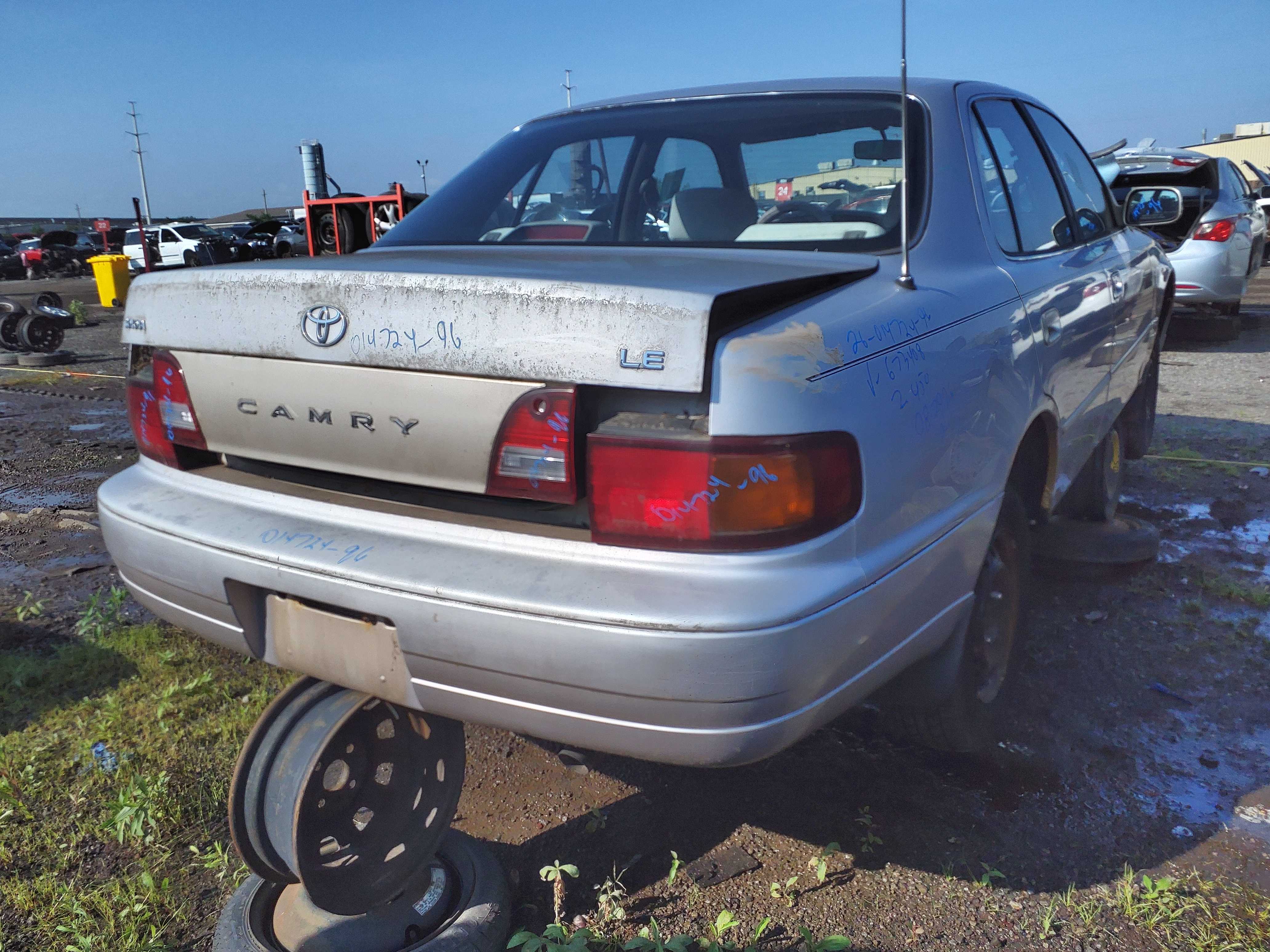 TOYOTA CAMRY 1996