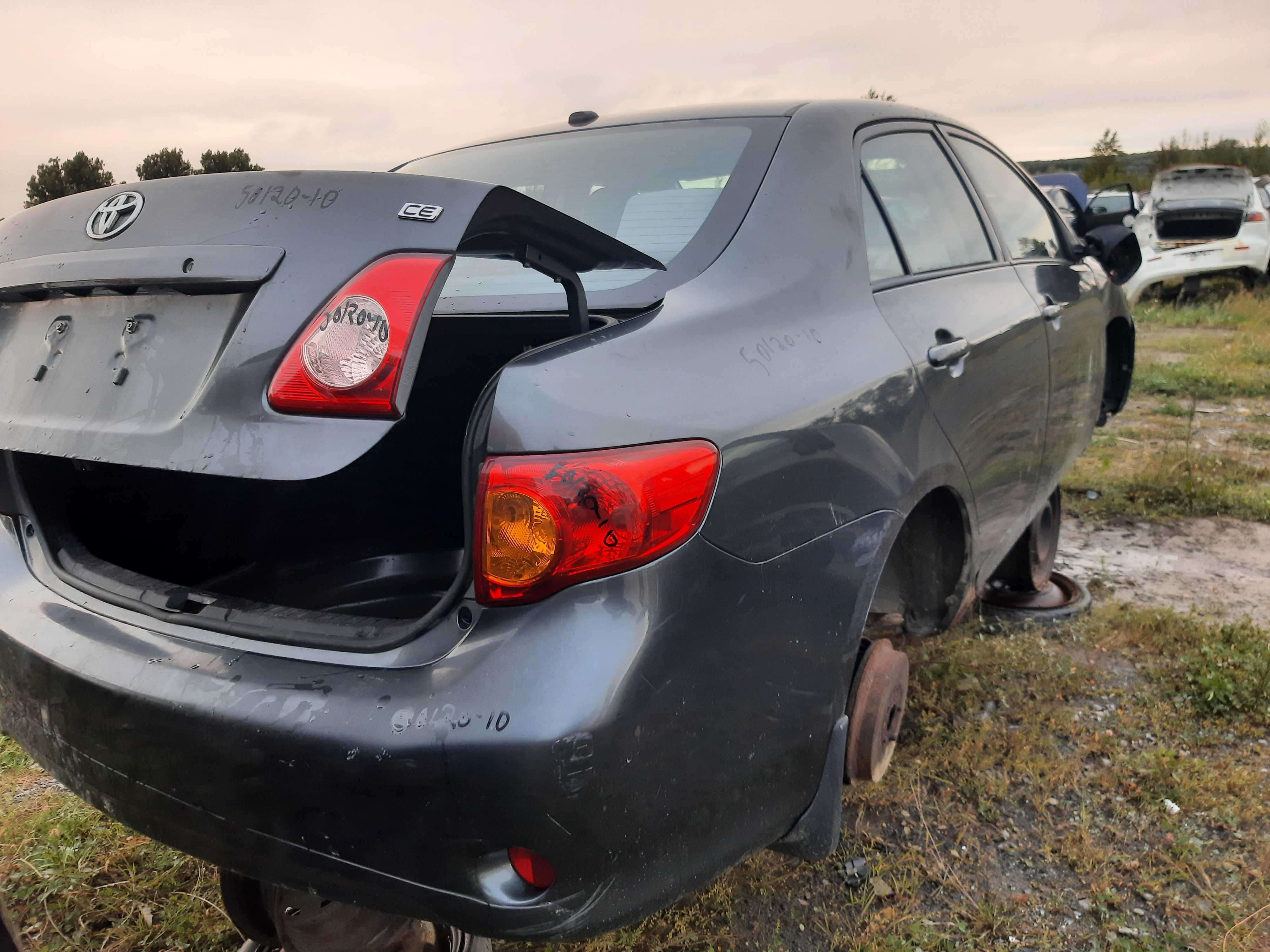 TOYOTA COROLLA 2010