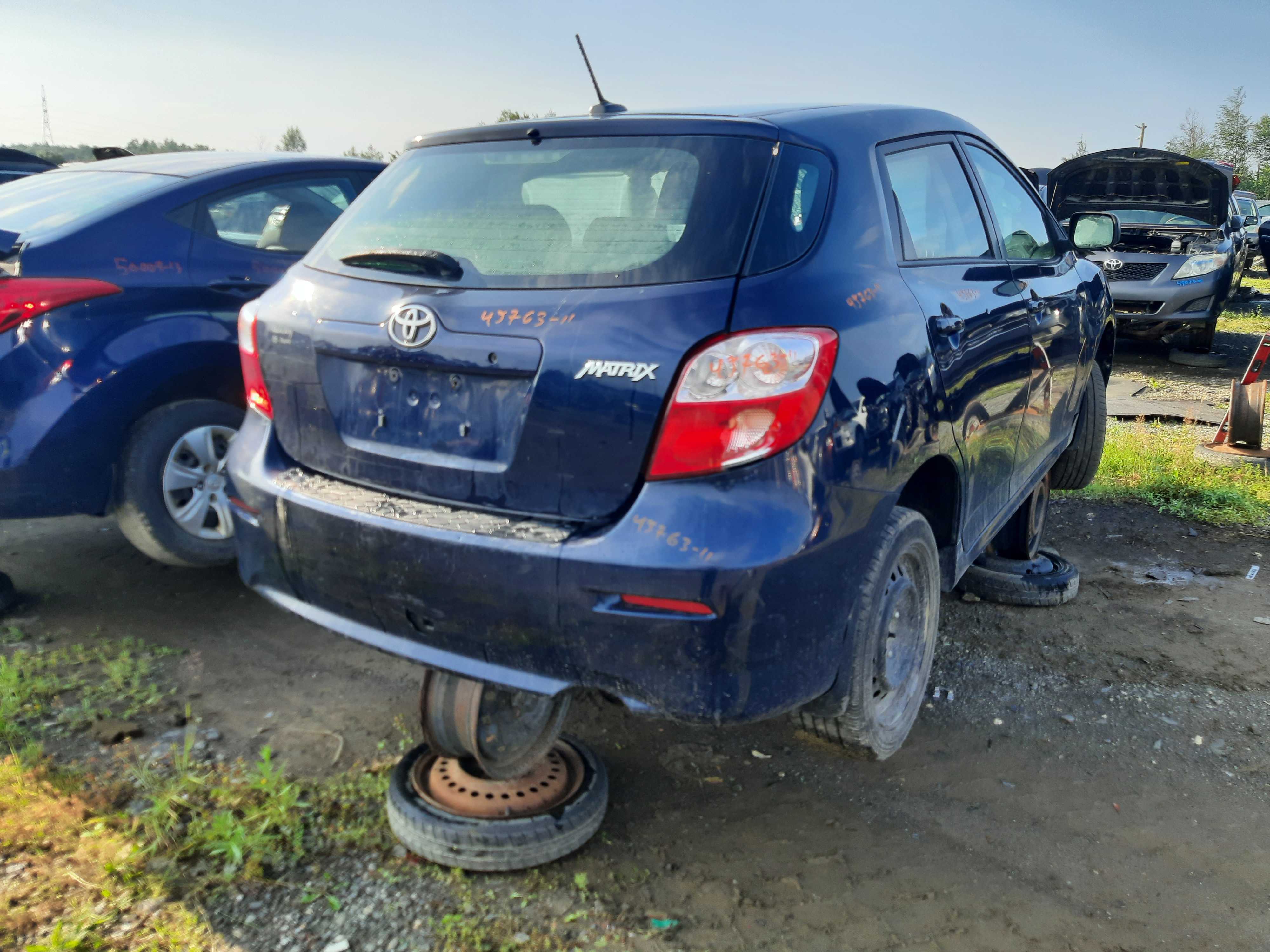 TOYOTA MATRIX 2011