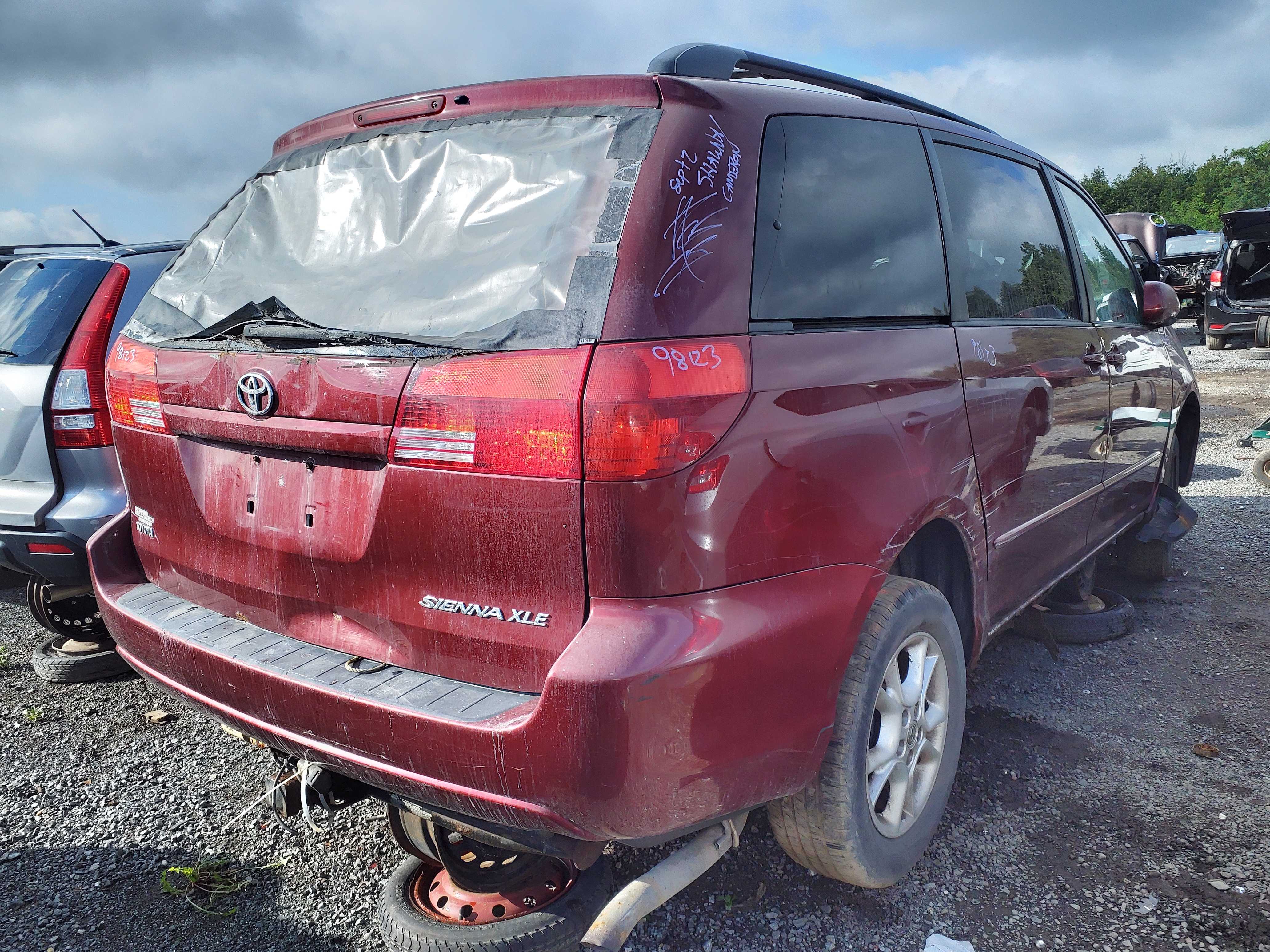 TOYOTA SIENNA 2004