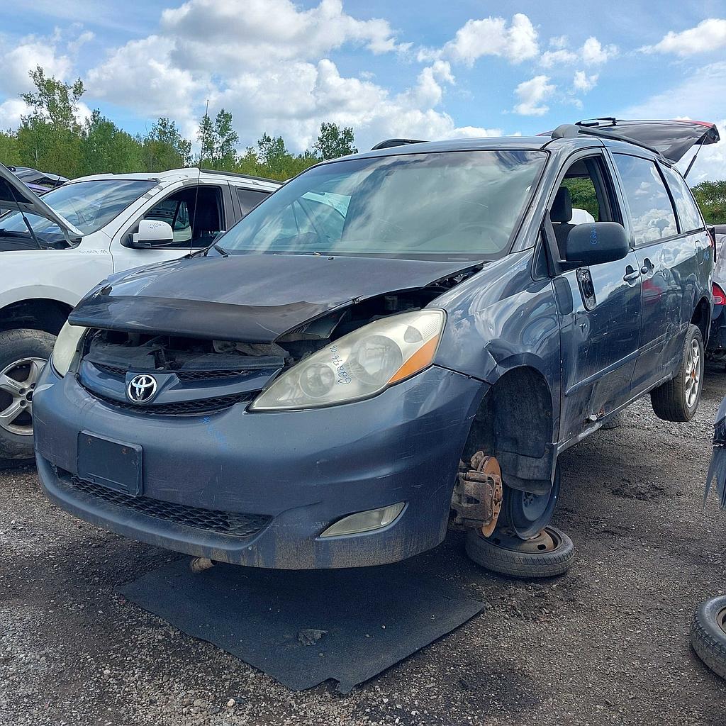 TOYOTA SIENNA 2006