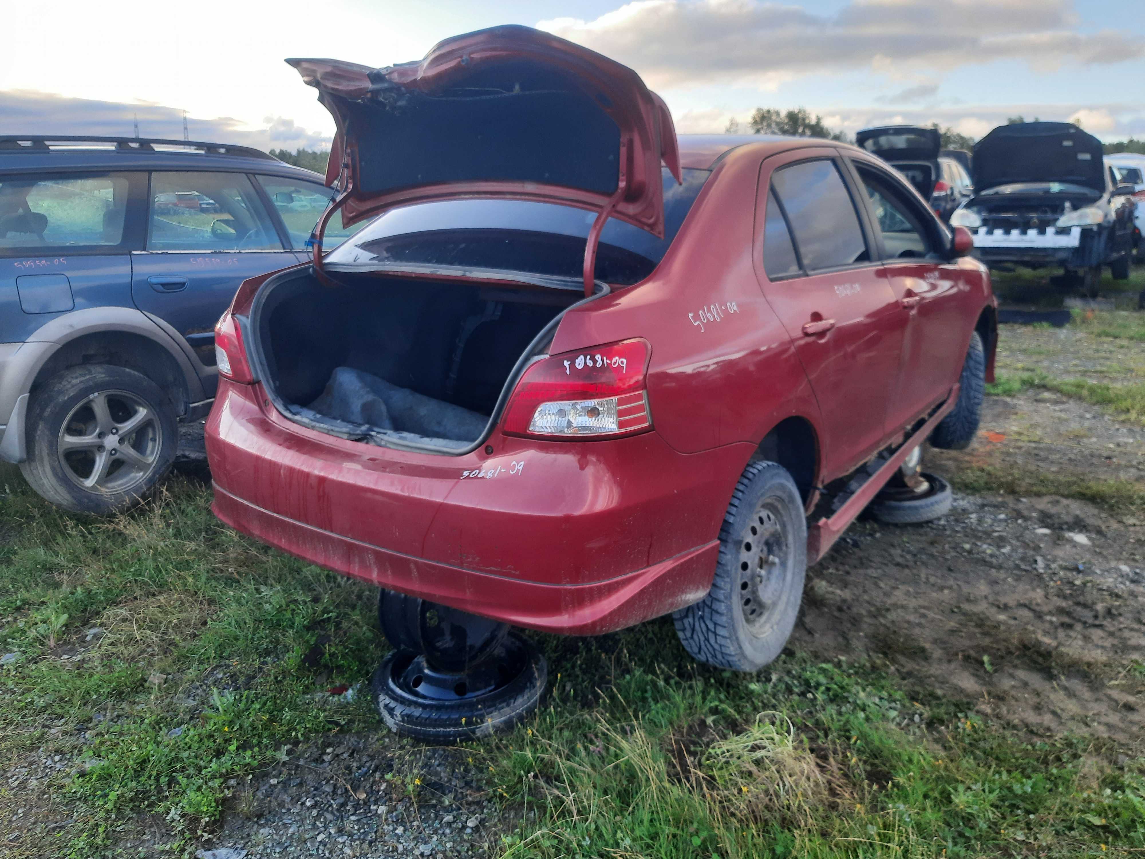 TOYOTA YARIS 2009