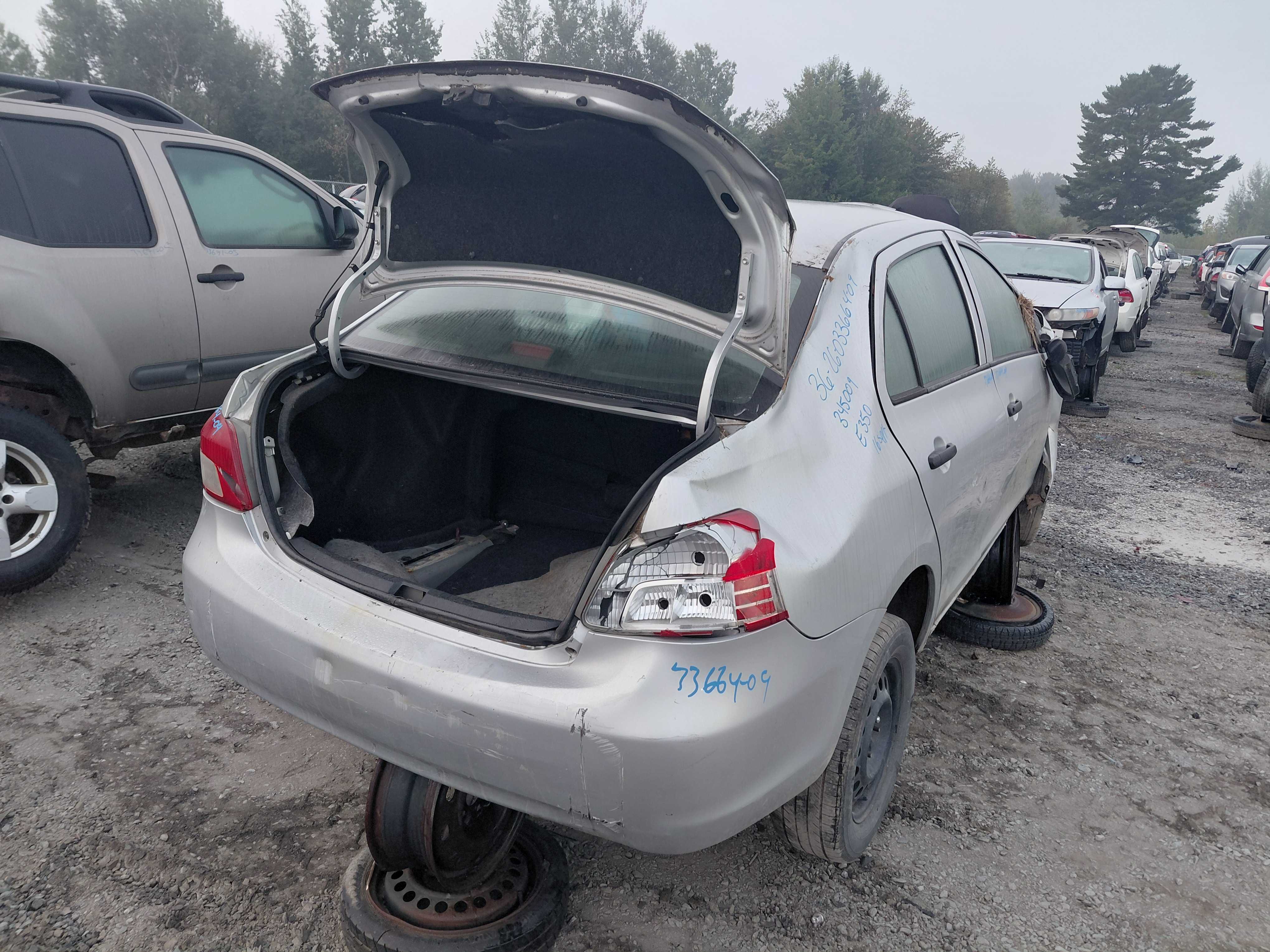 TOYOTA YARIS 2009