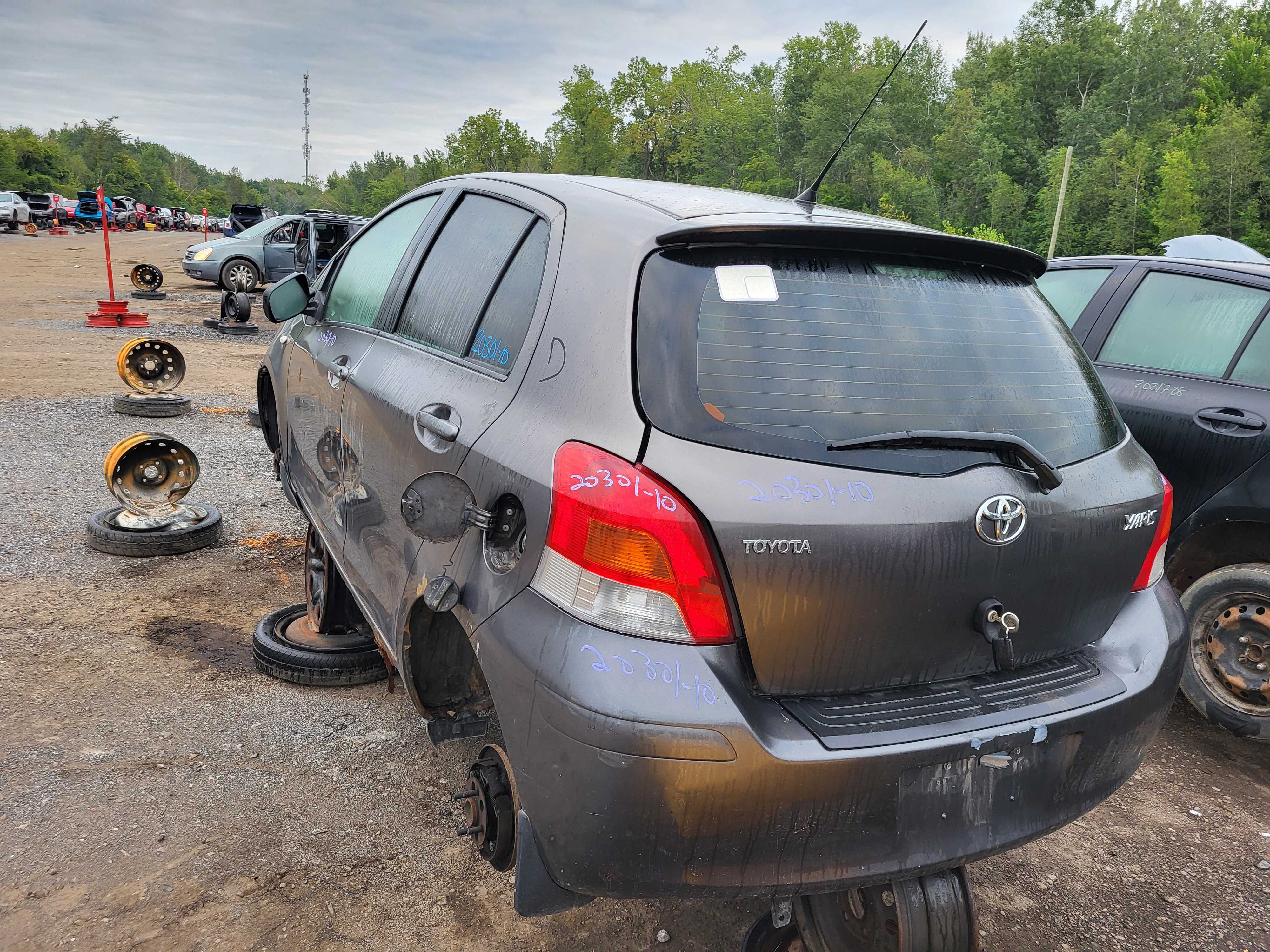 TOYOTA YARIS 2010