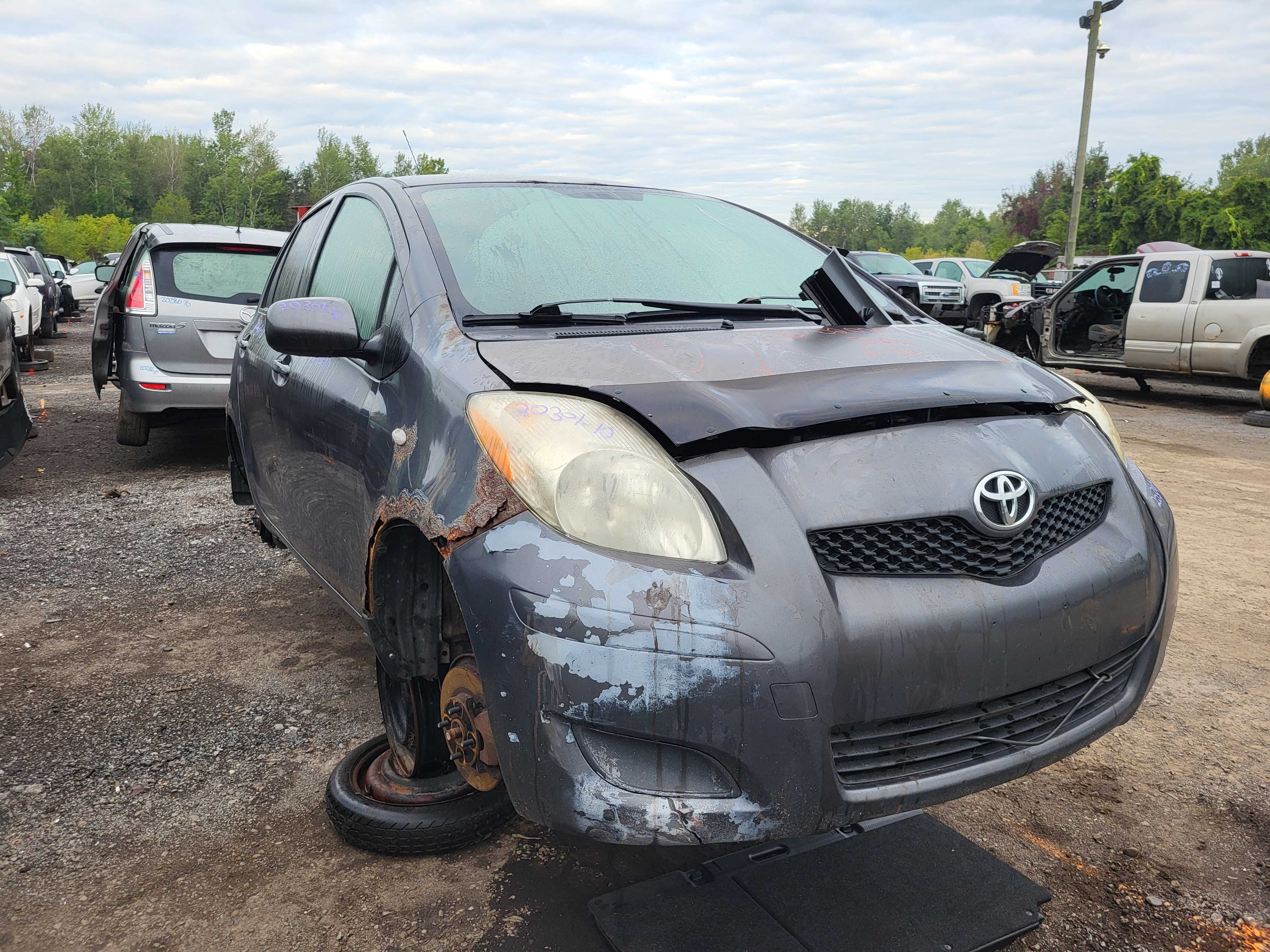 TOYOTA YARIS 2010