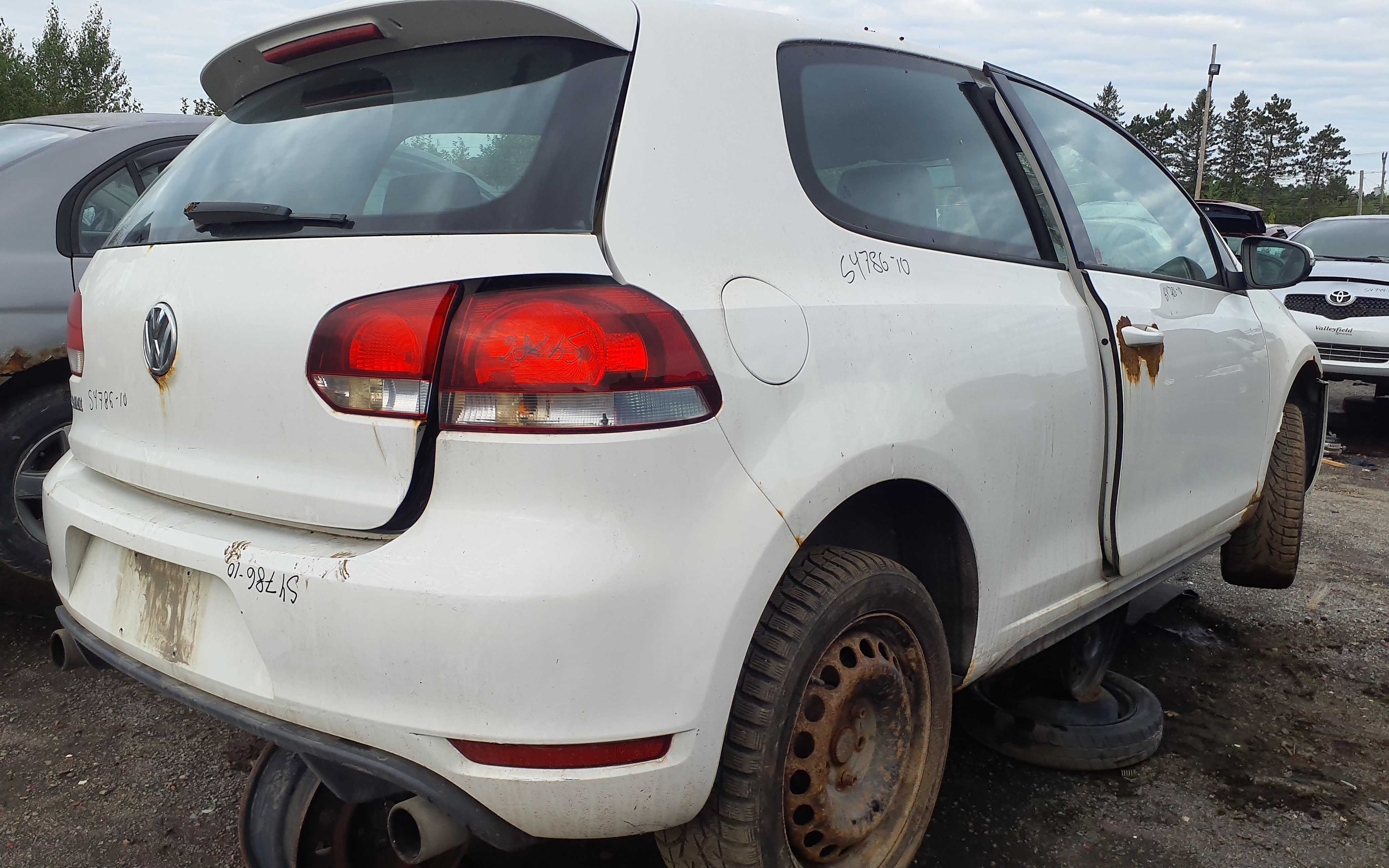 VOLKSWAGEN GTI 2010