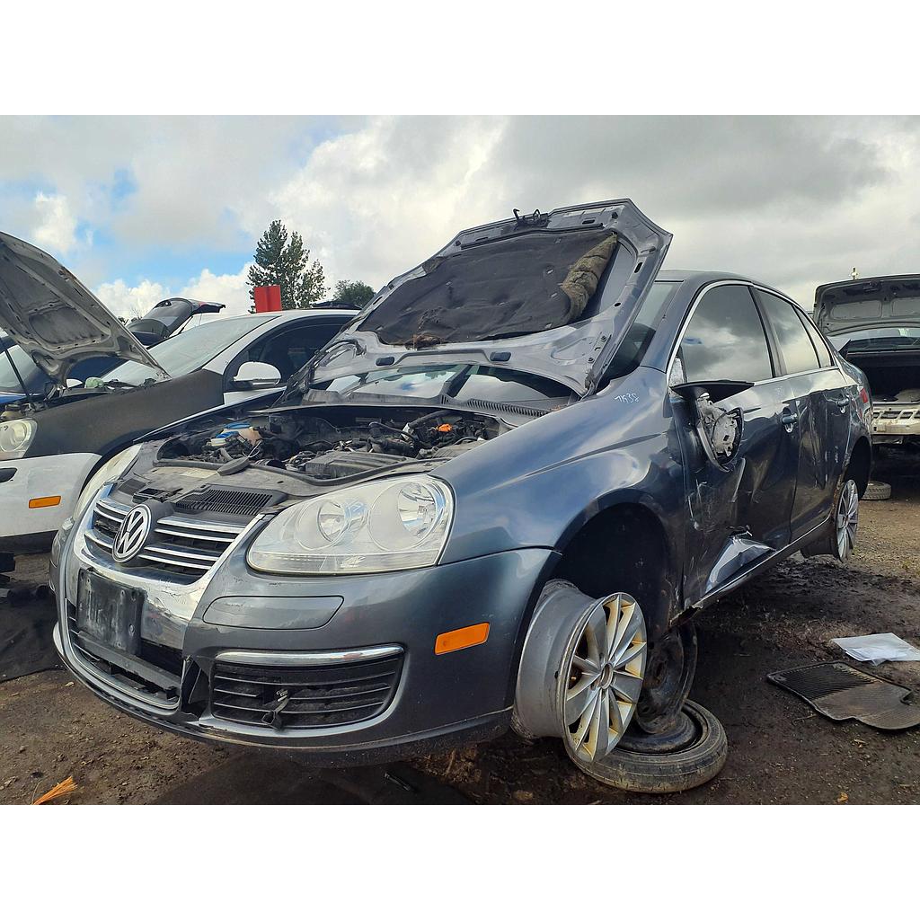 VOLKSWAGEN JETTA 2010